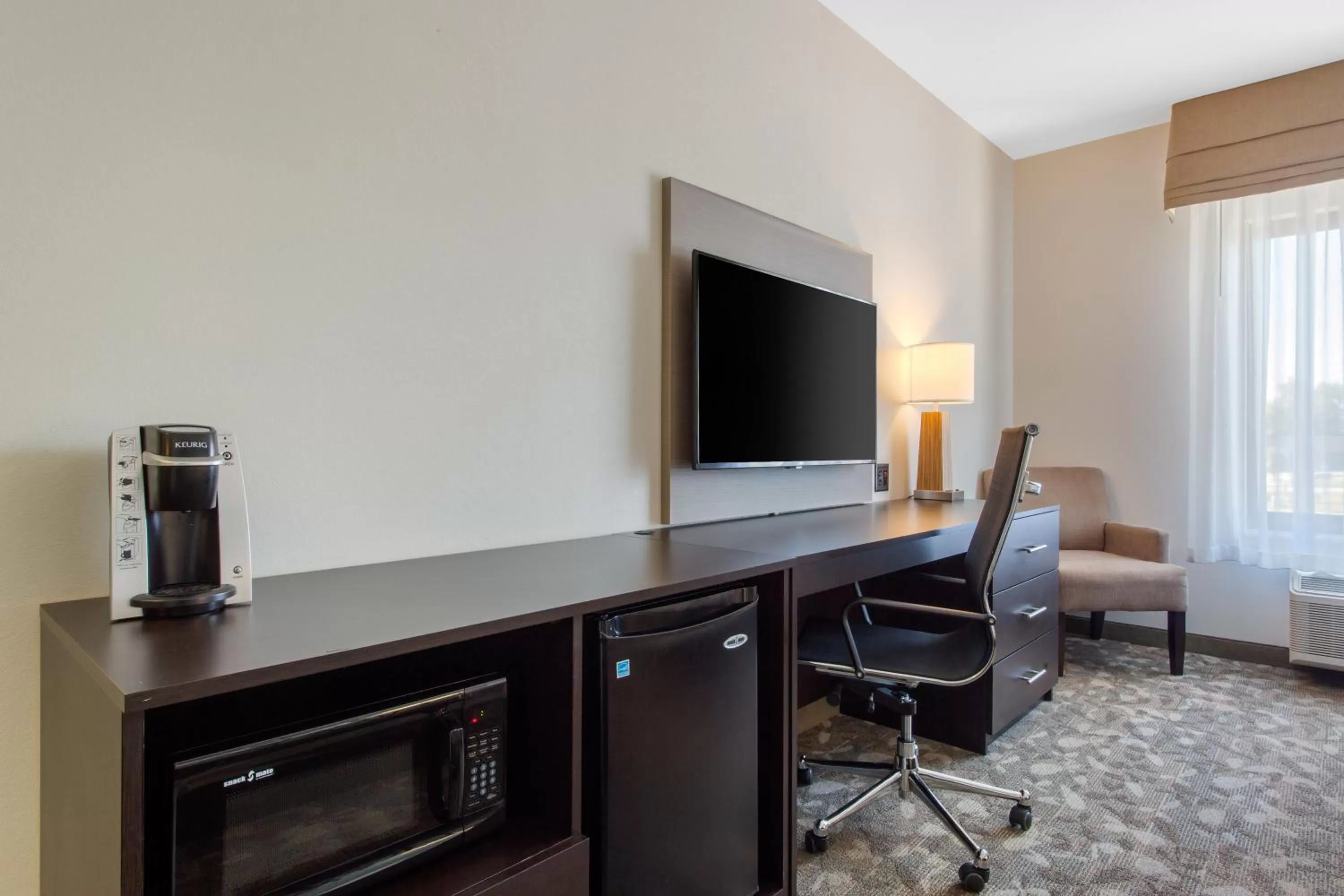 hair dresser in Sleep Inn & Suites Middletown - Goshen