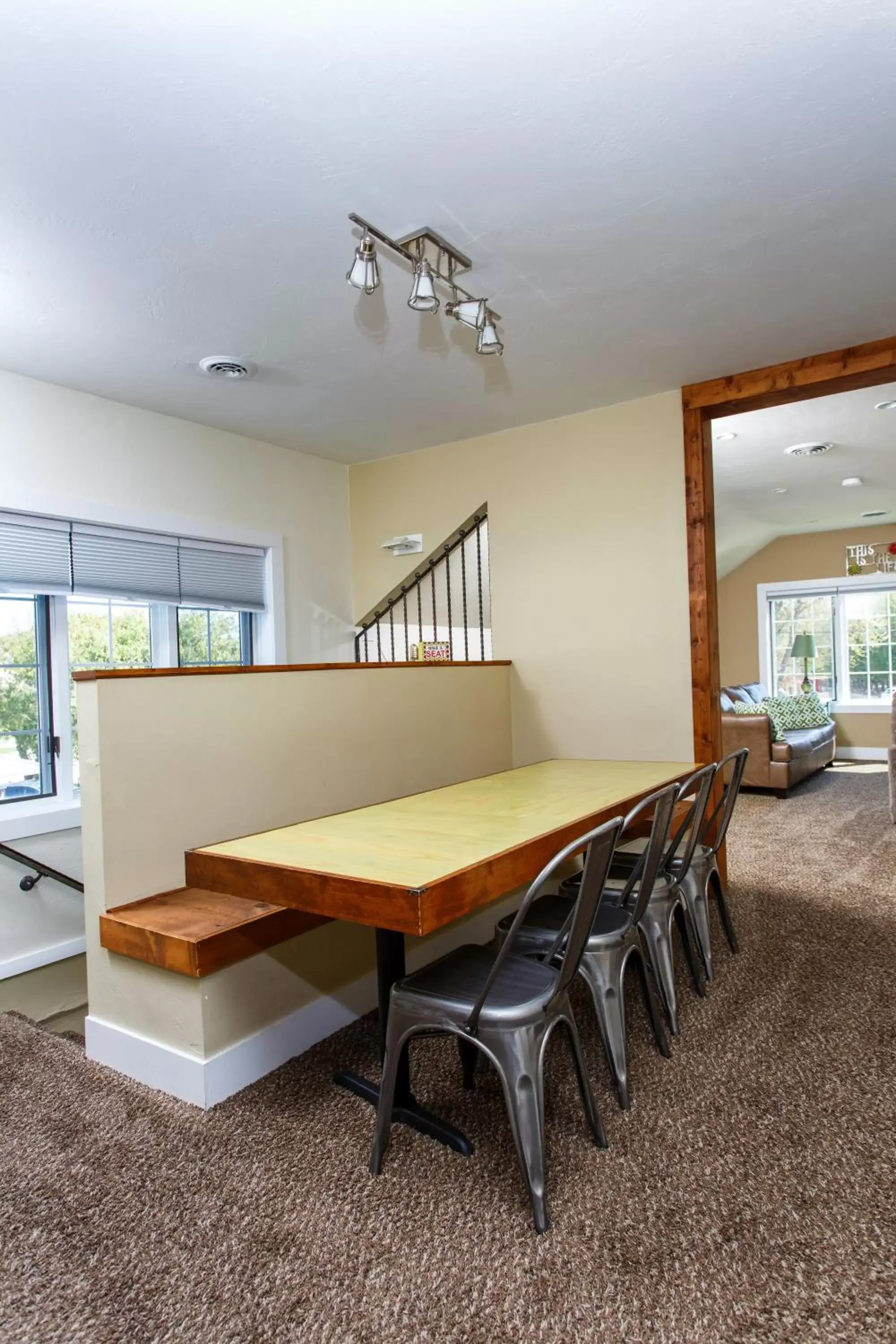 Dining area in Julie's Park Cafe & Motel