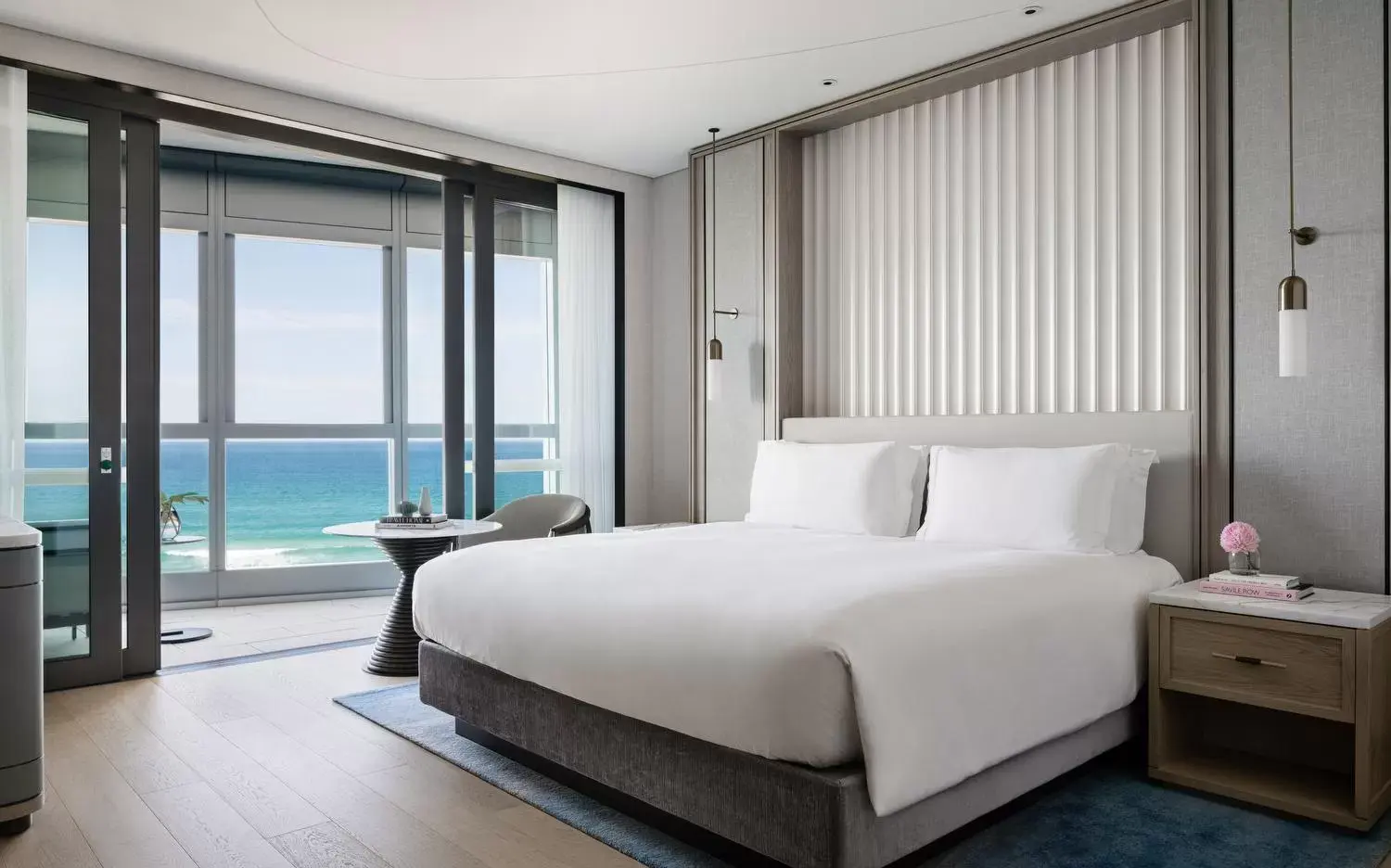 Bed in The Langham, Gold Coast and Jewel Residences