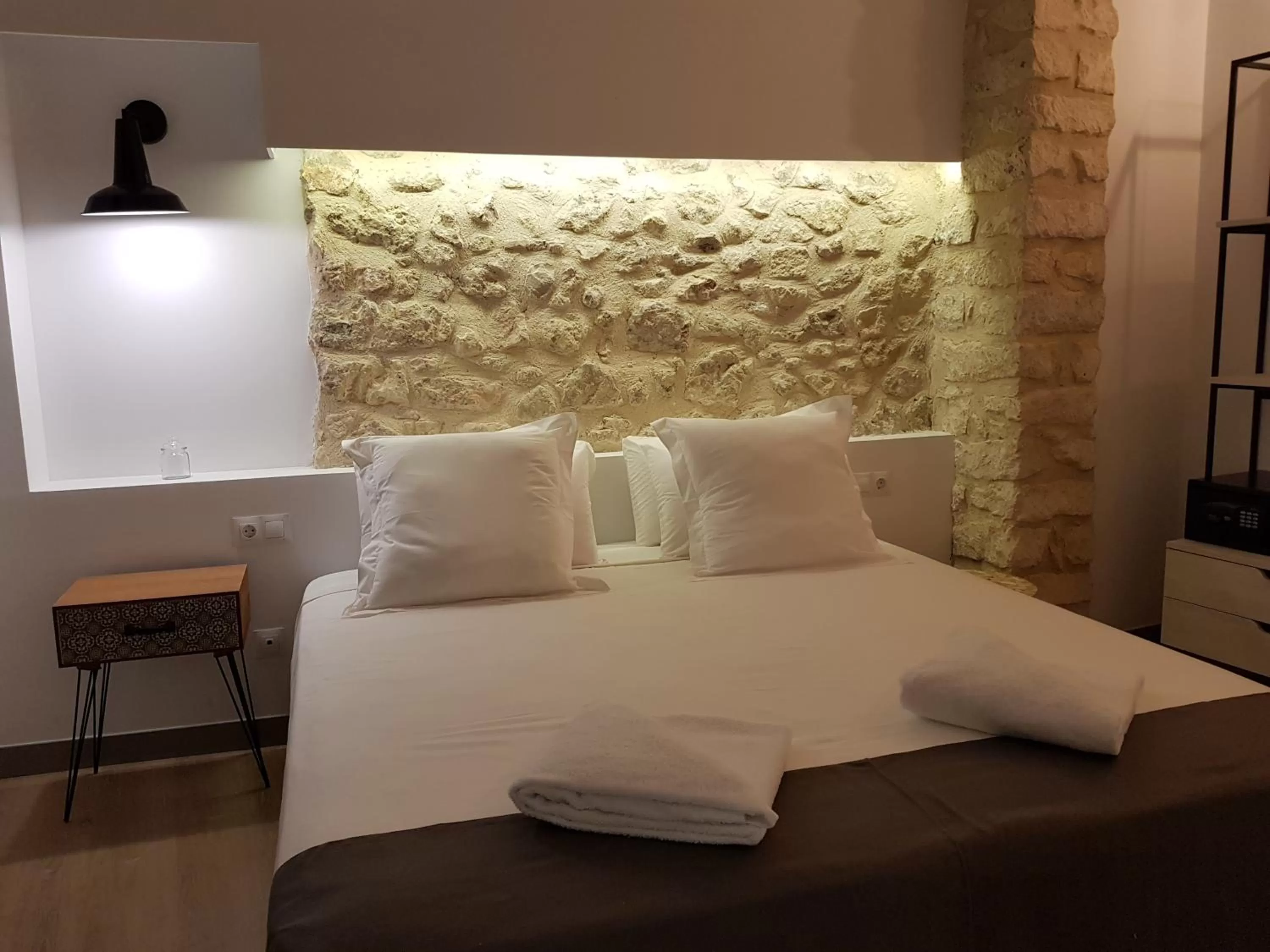 Bed in S30 Reina Victoria