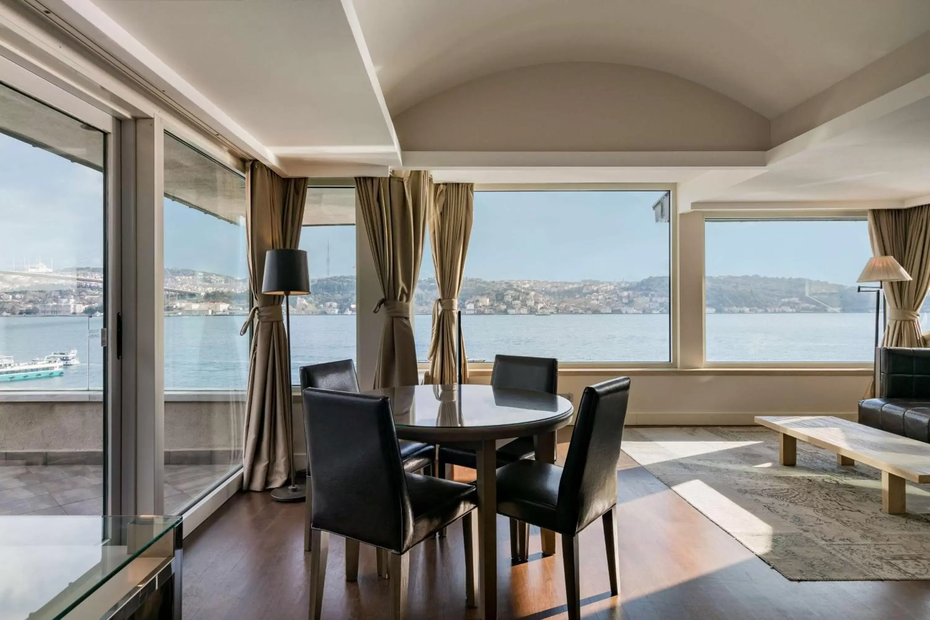 Balcony/Terrace in Radisson Blu Bosphorus Hotel