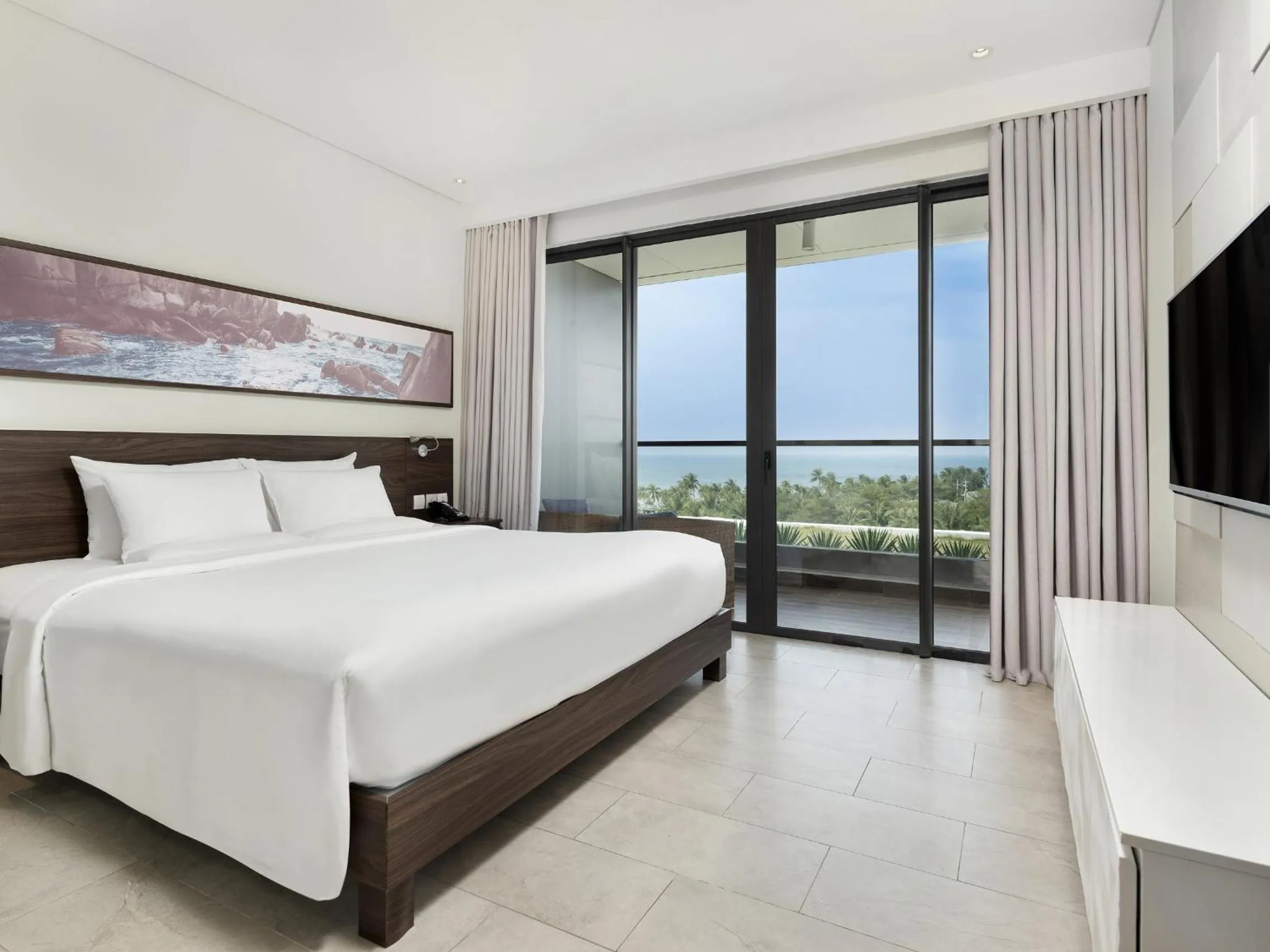Guests, Bed in Novotel Phu Quoc Resort