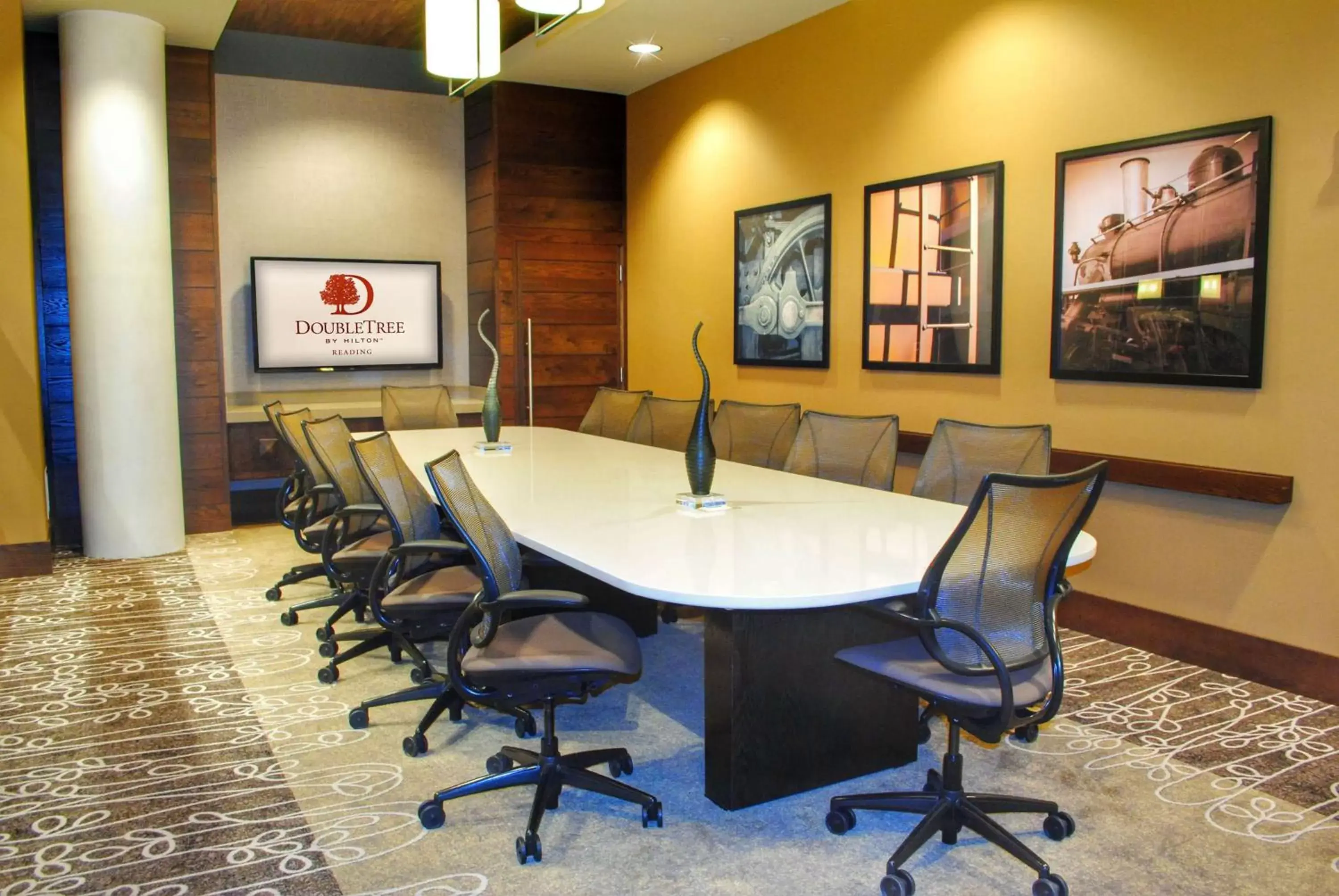 Meeting/conference room in DoubleTree by Hilton Hotel Reading