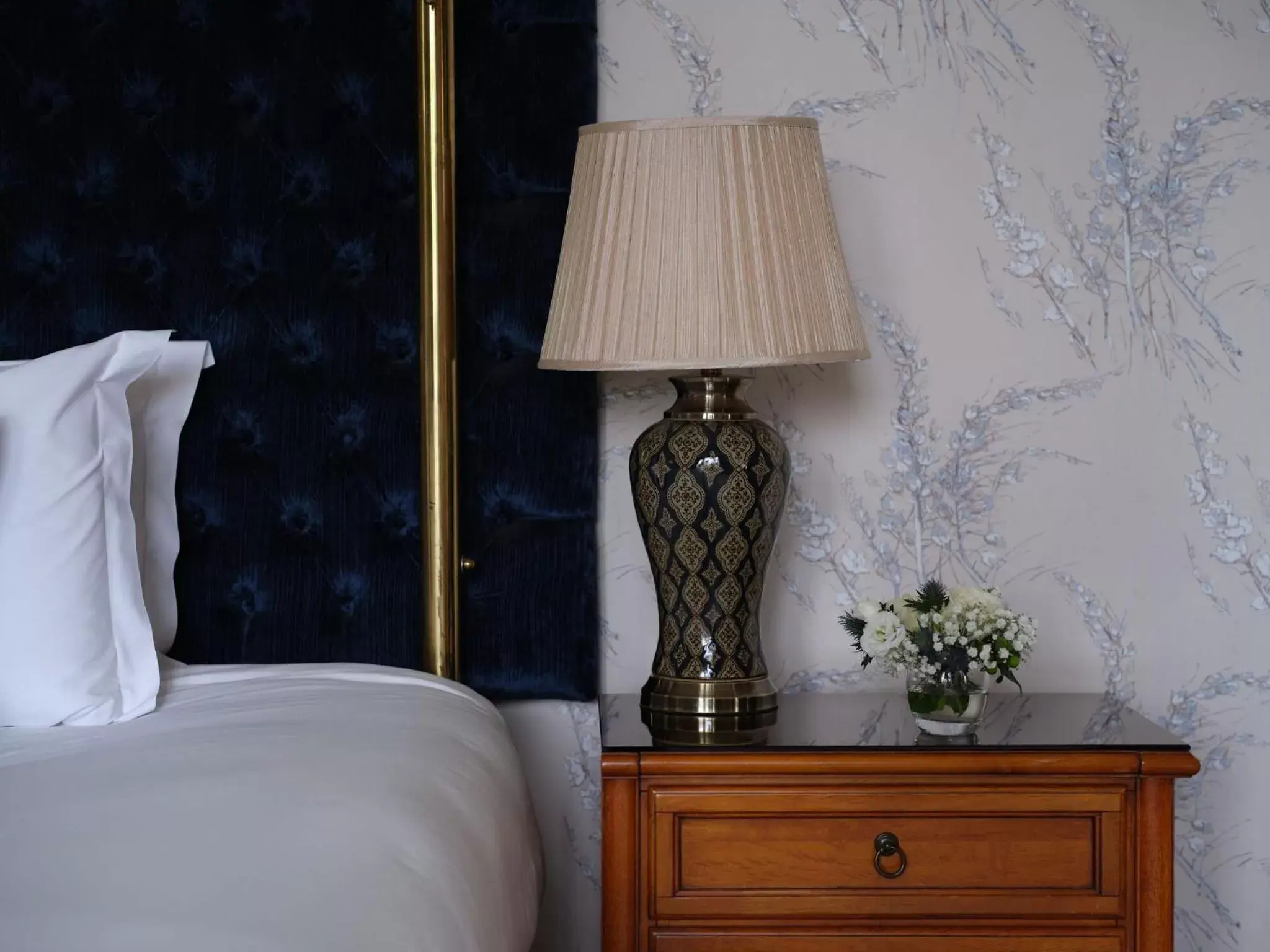 Decorative detail, Bed in Lyrath Estate