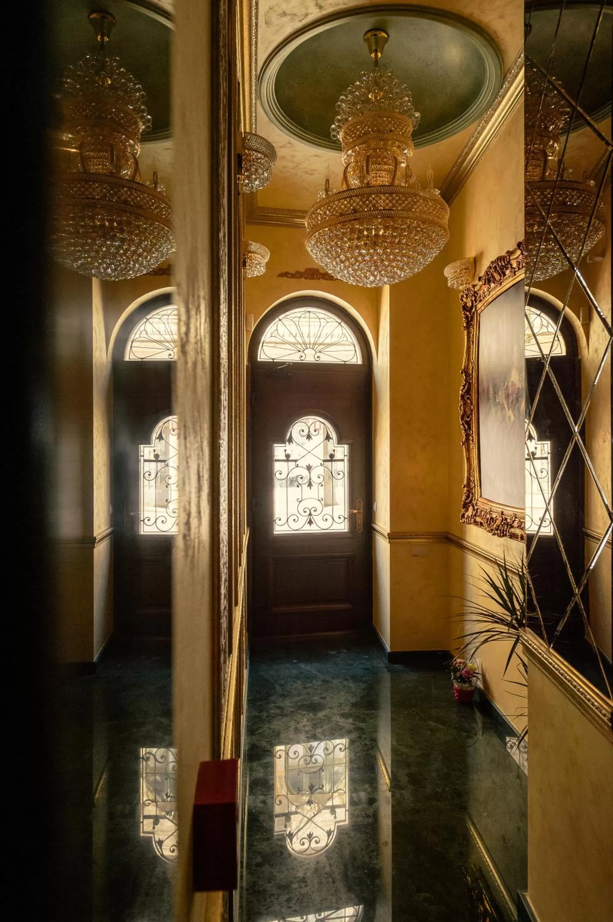 Day in Belle Epoque Boutique (Adult Only)