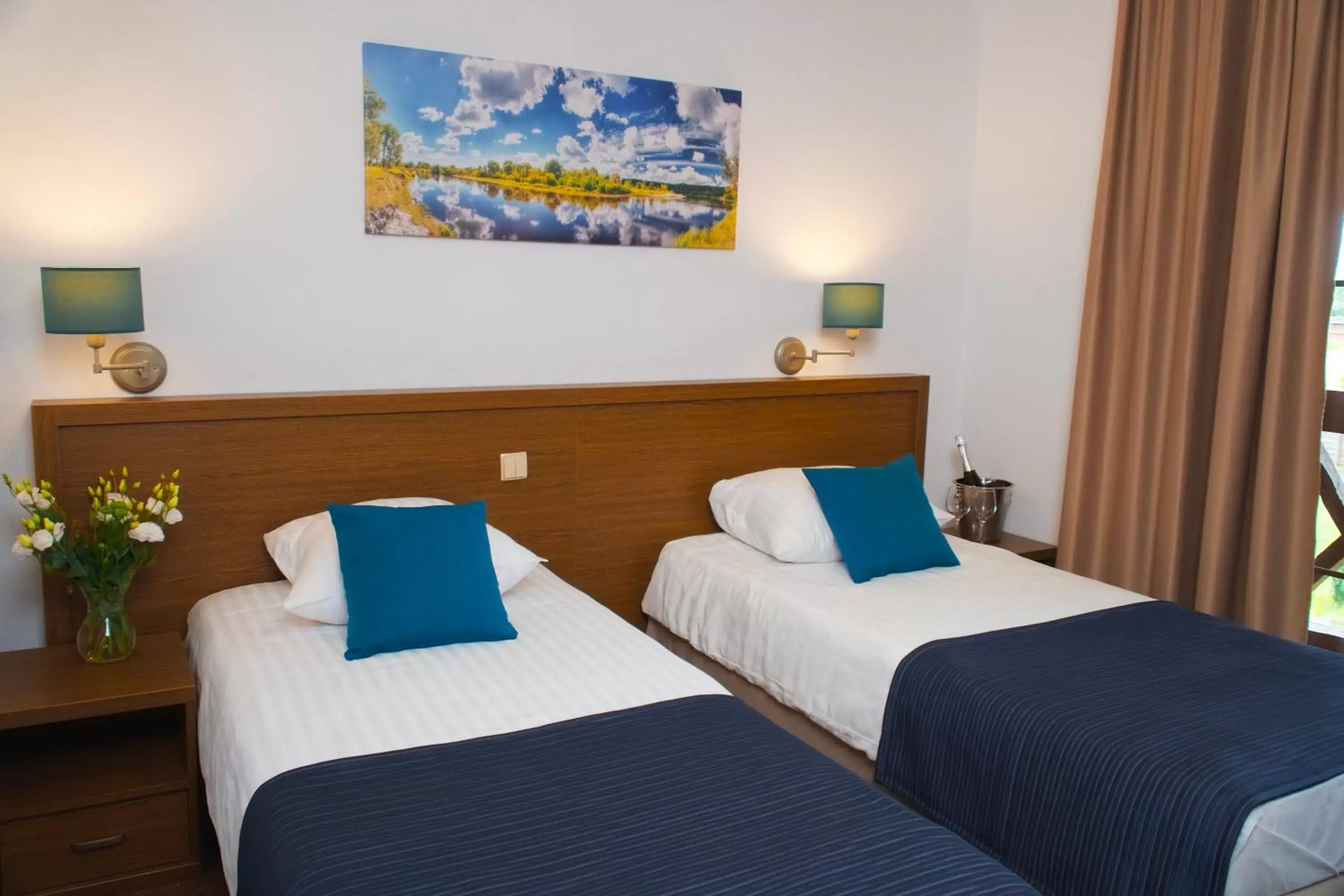 Standard Twin Room in HOTEL CICHA WODA NIEPORĘT Standard Twin Room in HOTEL CICHA WODA NIEPORĘT