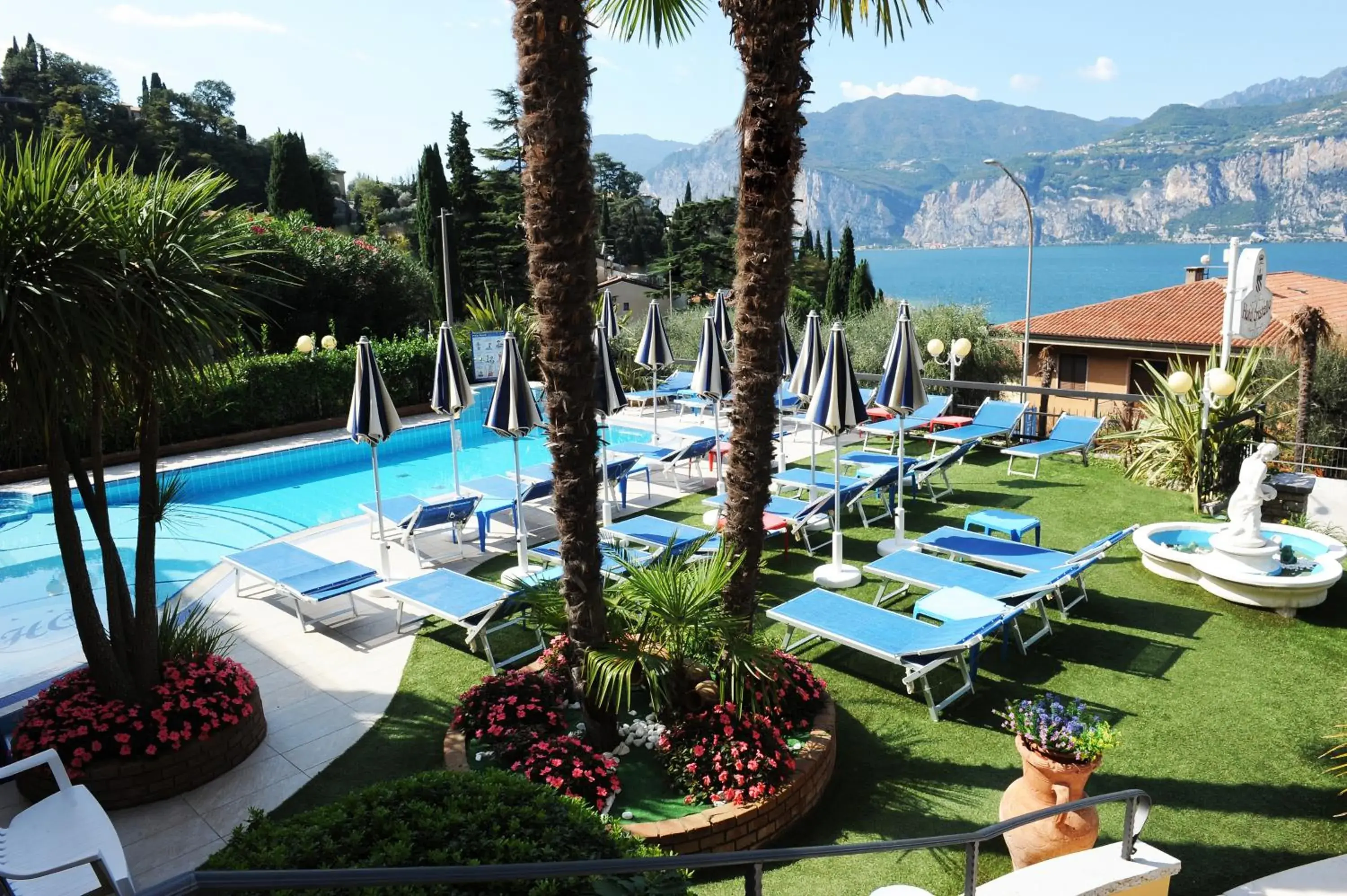 Garden, Pool View in Hotel Cristallo