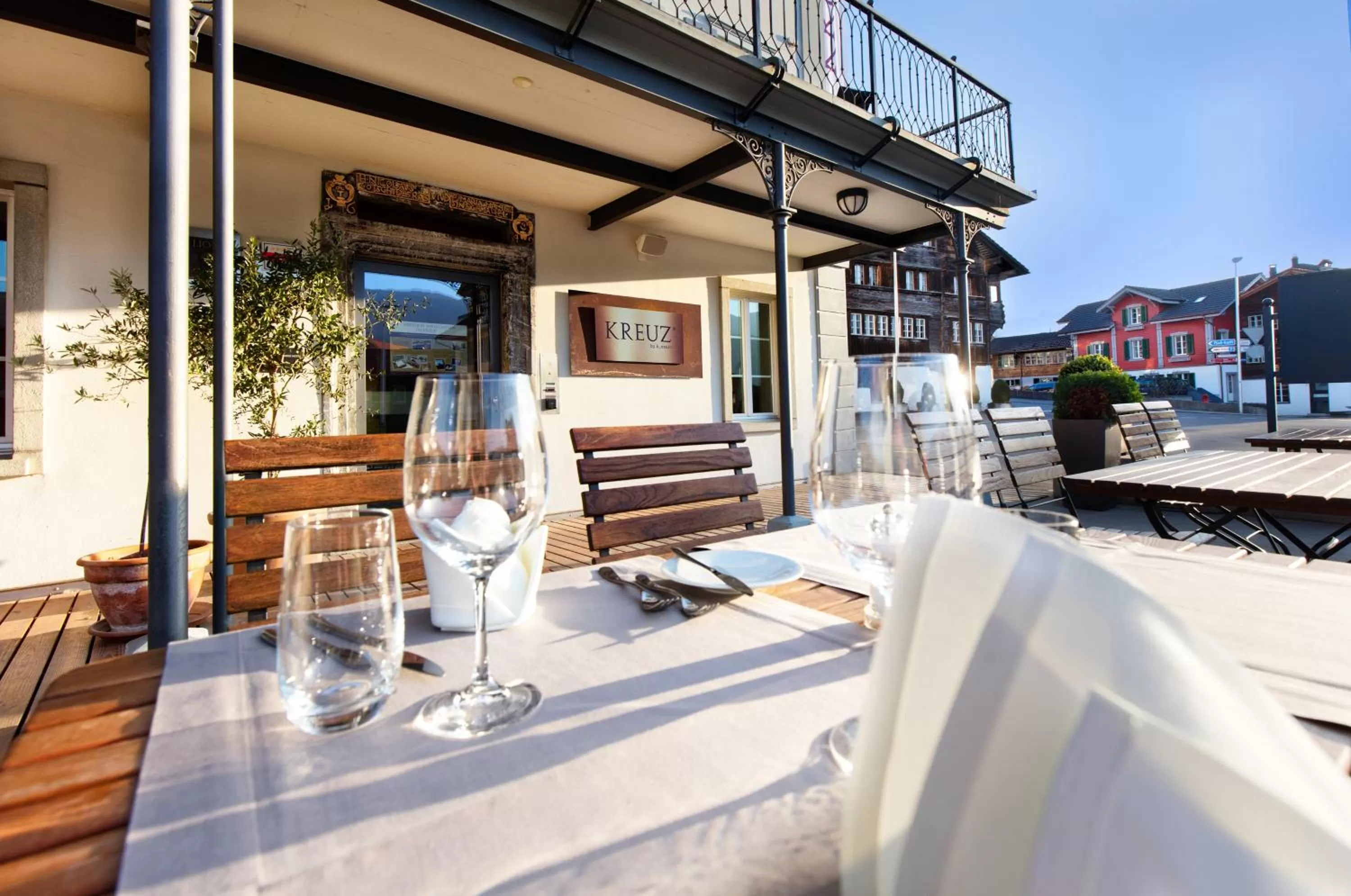 Restaurant/places to eat in Hotel Kreuz by b-smart