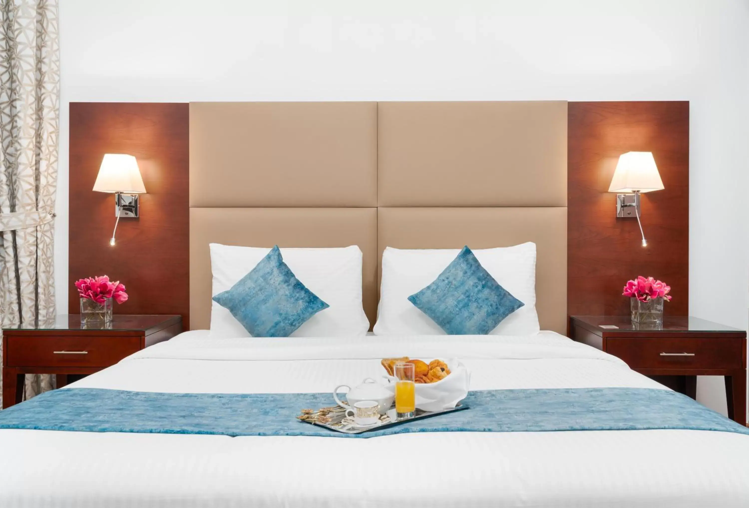 Bed in Golden Sands Hotel & Residences