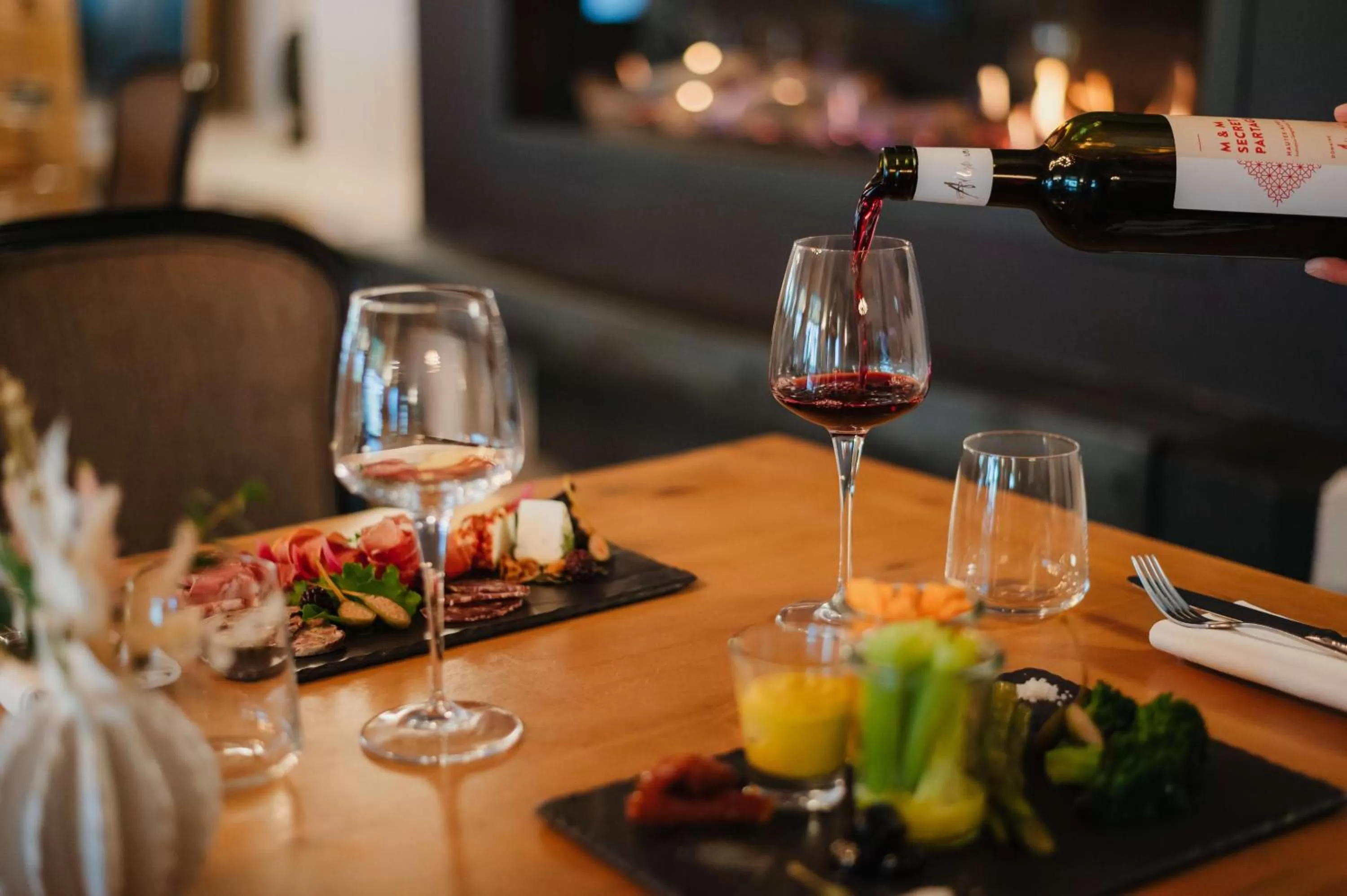 Restaurant/places to eat in Hotel la Robeyere; BW Signature Collection