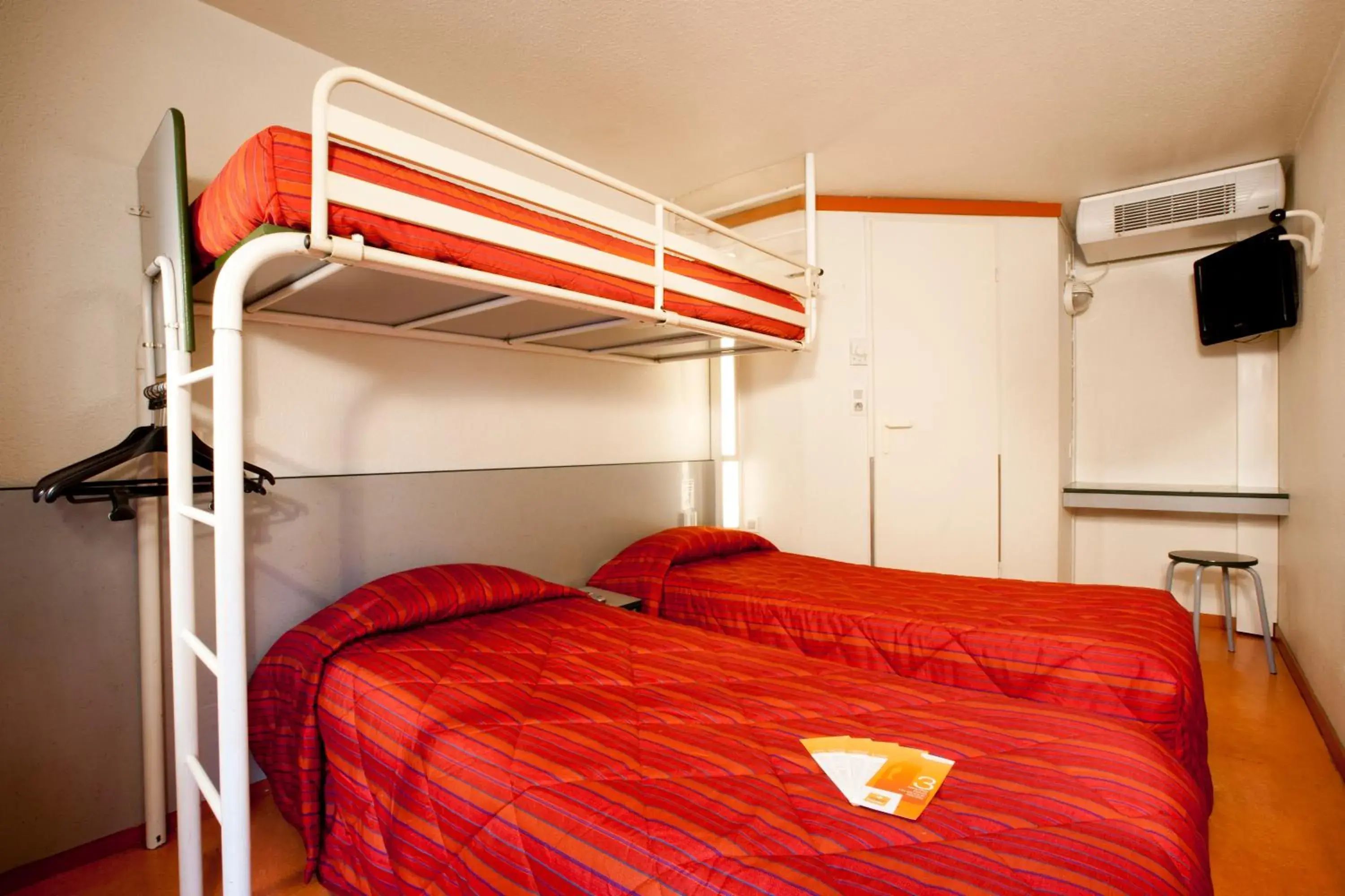 Bed in Premiere Classe Chambery