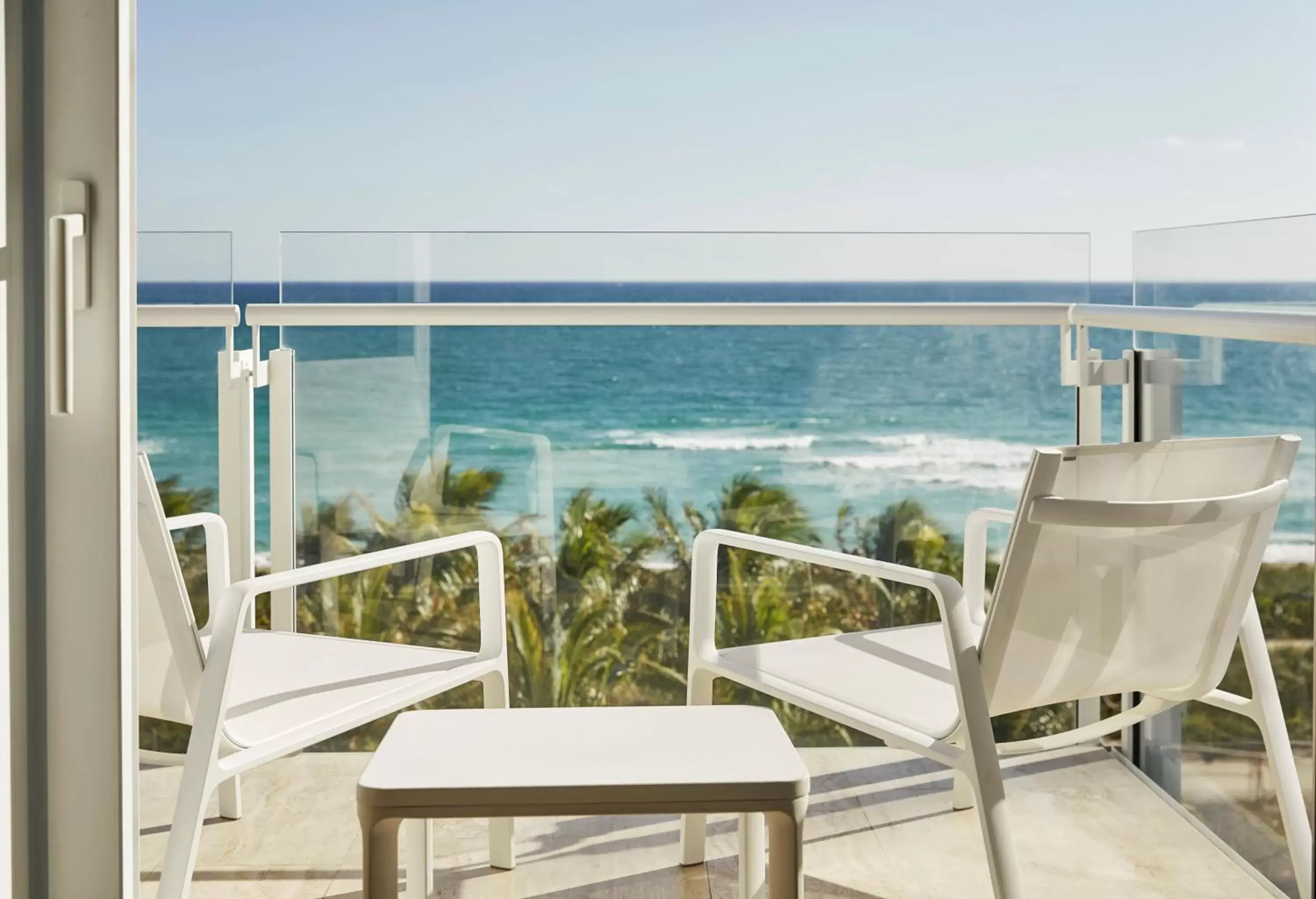 Balcony/Terrace in Four Seasons Hotel at The Surf Club