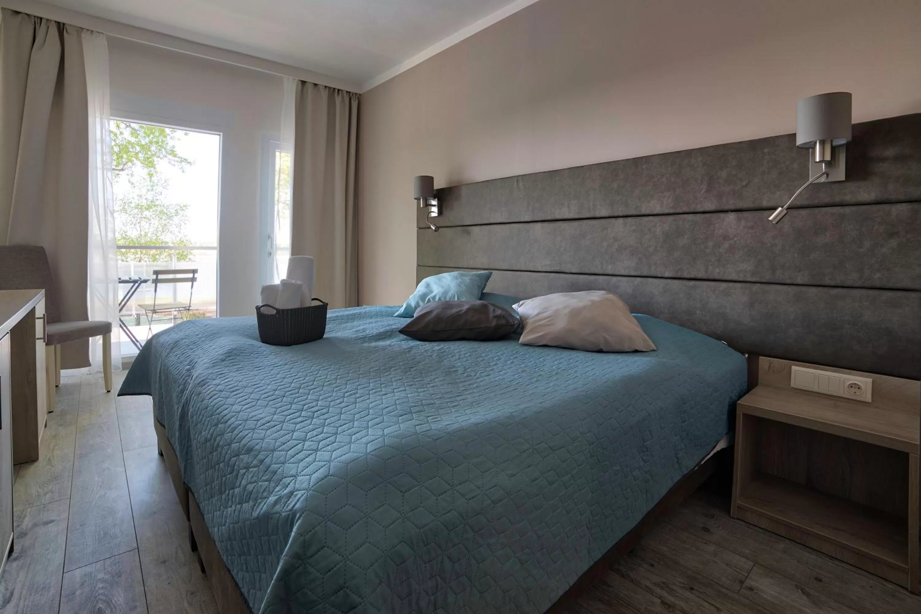 Bed in Sirály Panzió Tópart