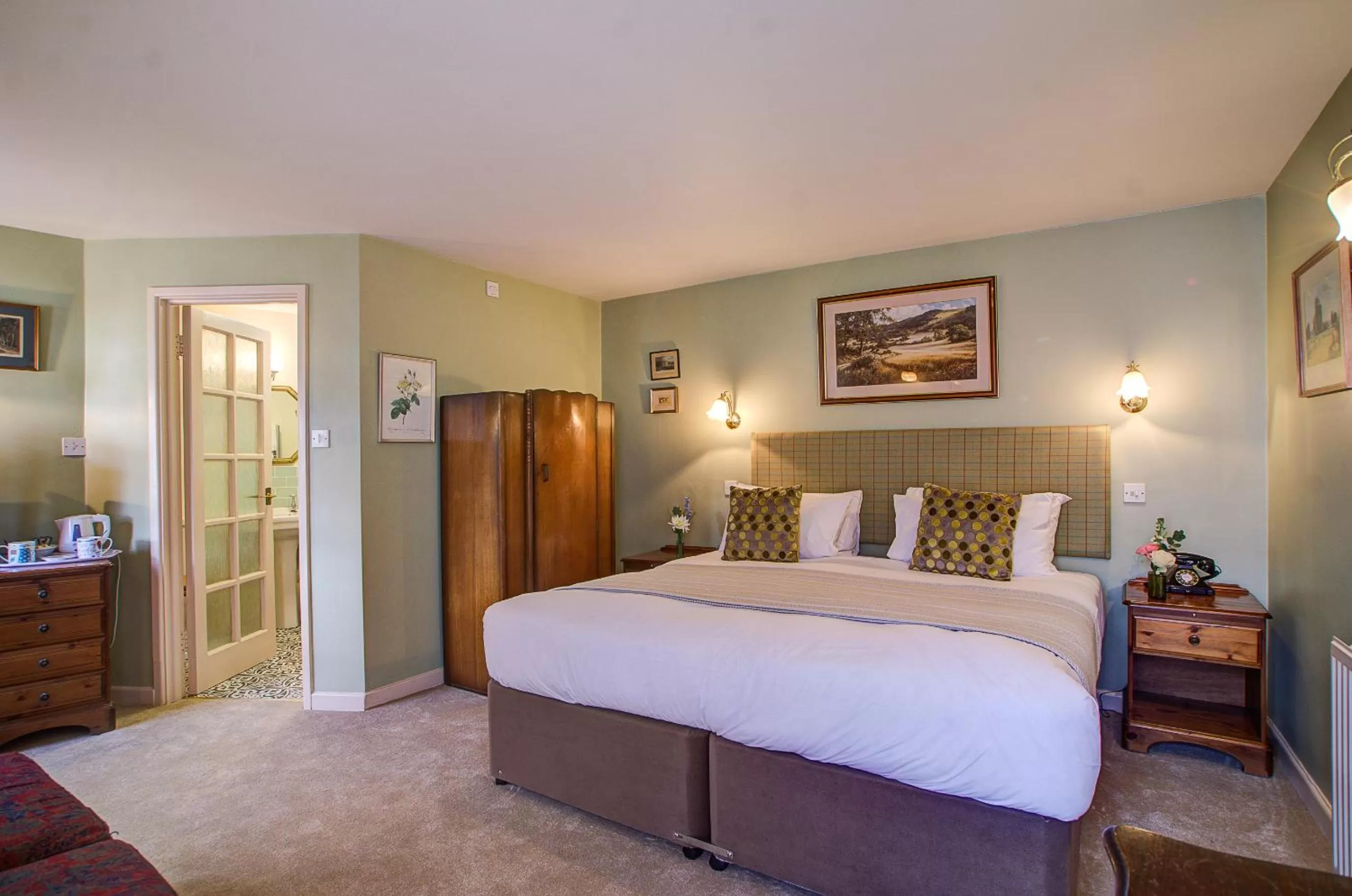 Superior Double Room in White Hart Inn