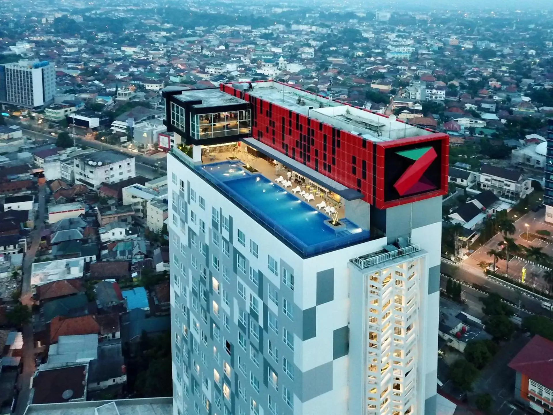 Restaurant/places to eat, Bird's-eye View in The Zuri Hotel Palembang