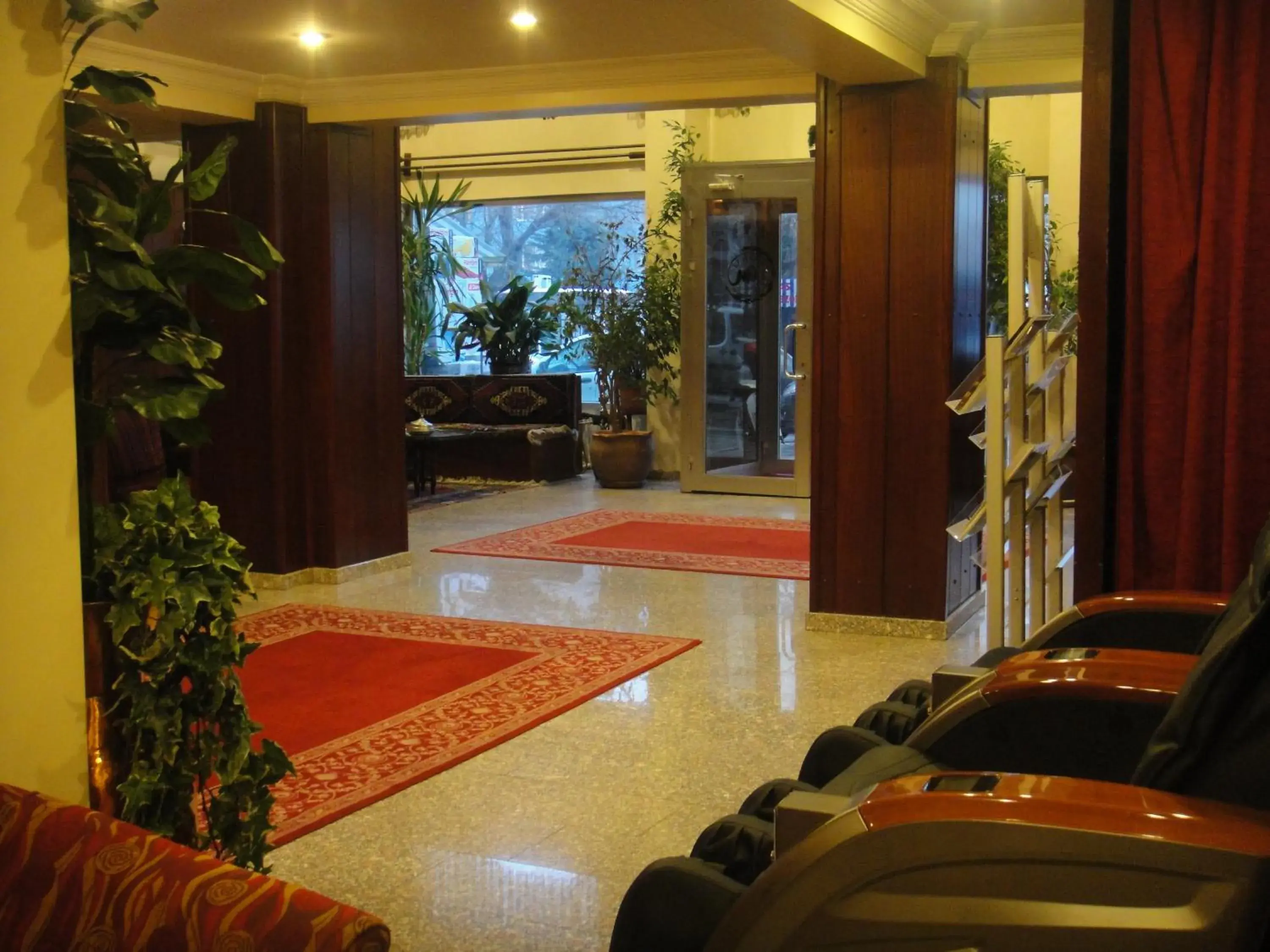 Facade/entrance in Hotel Mithat Facade/entrance in Hotel Mithat