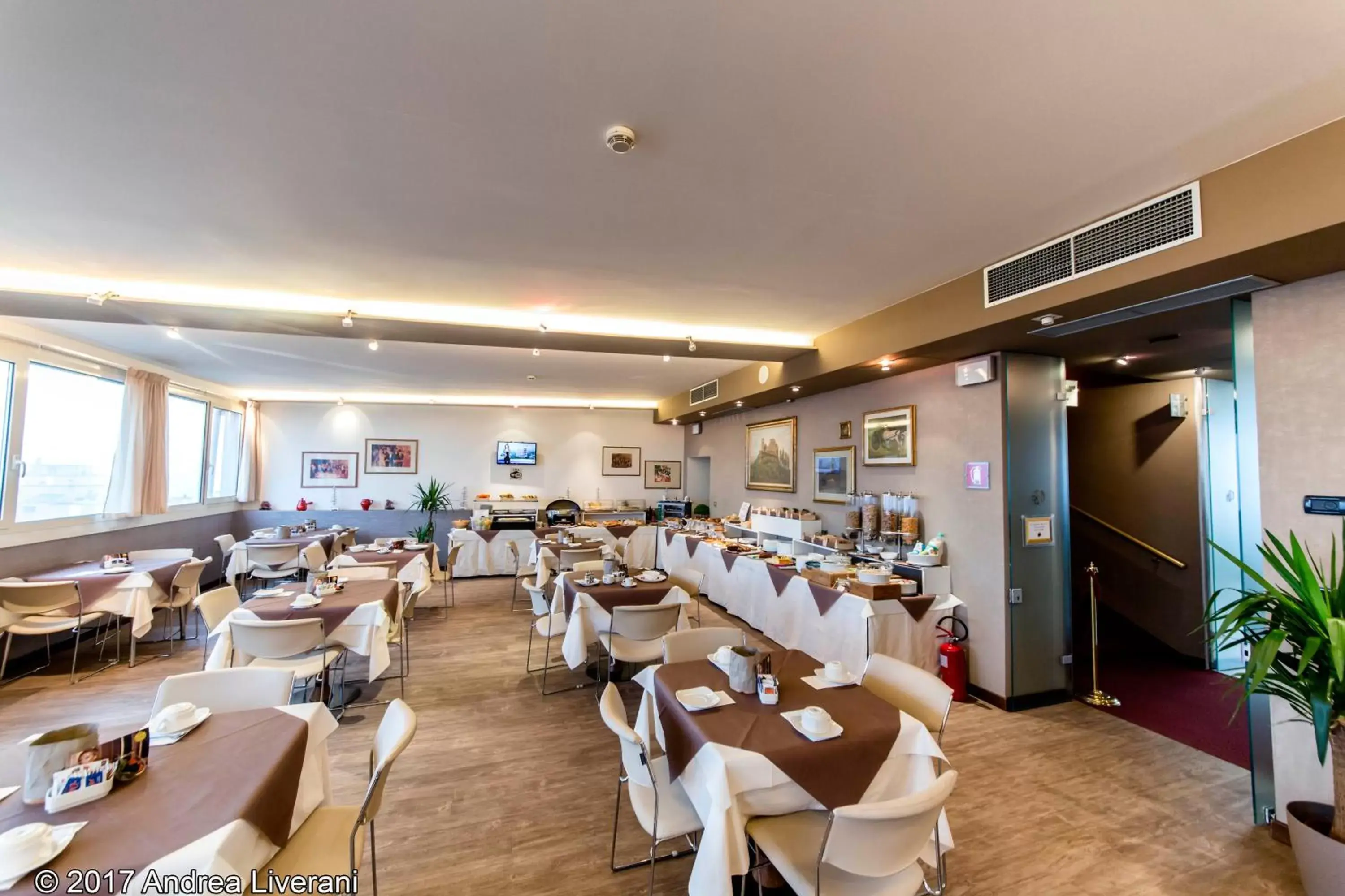 Breakfast, Restaurant/Places to Eat in Hotel Donatello Imola