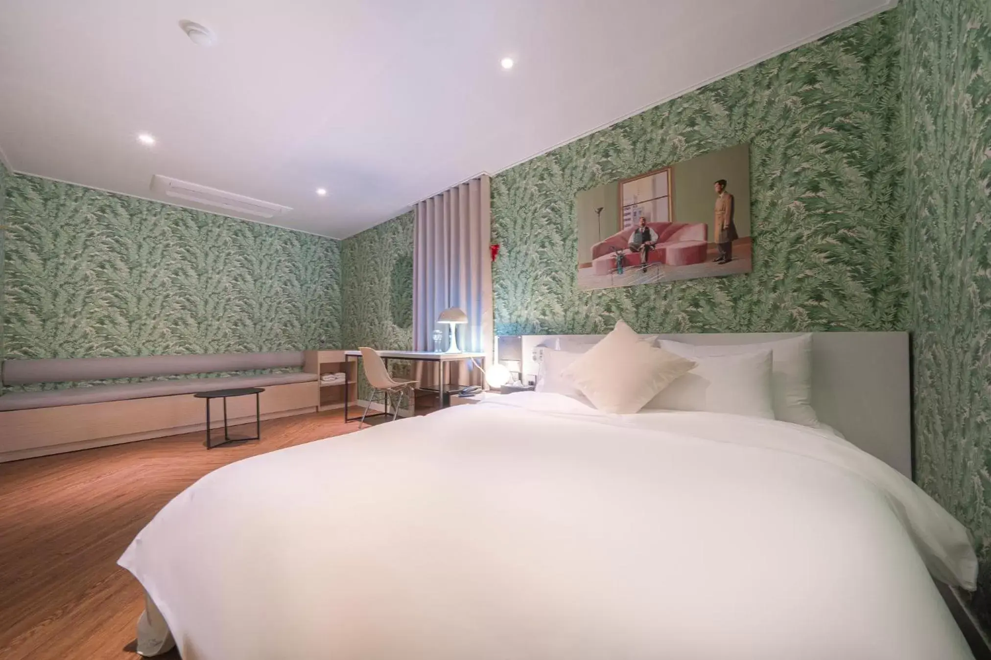 Bedroom, Room Photo in Osan GOYO 37 Hotel