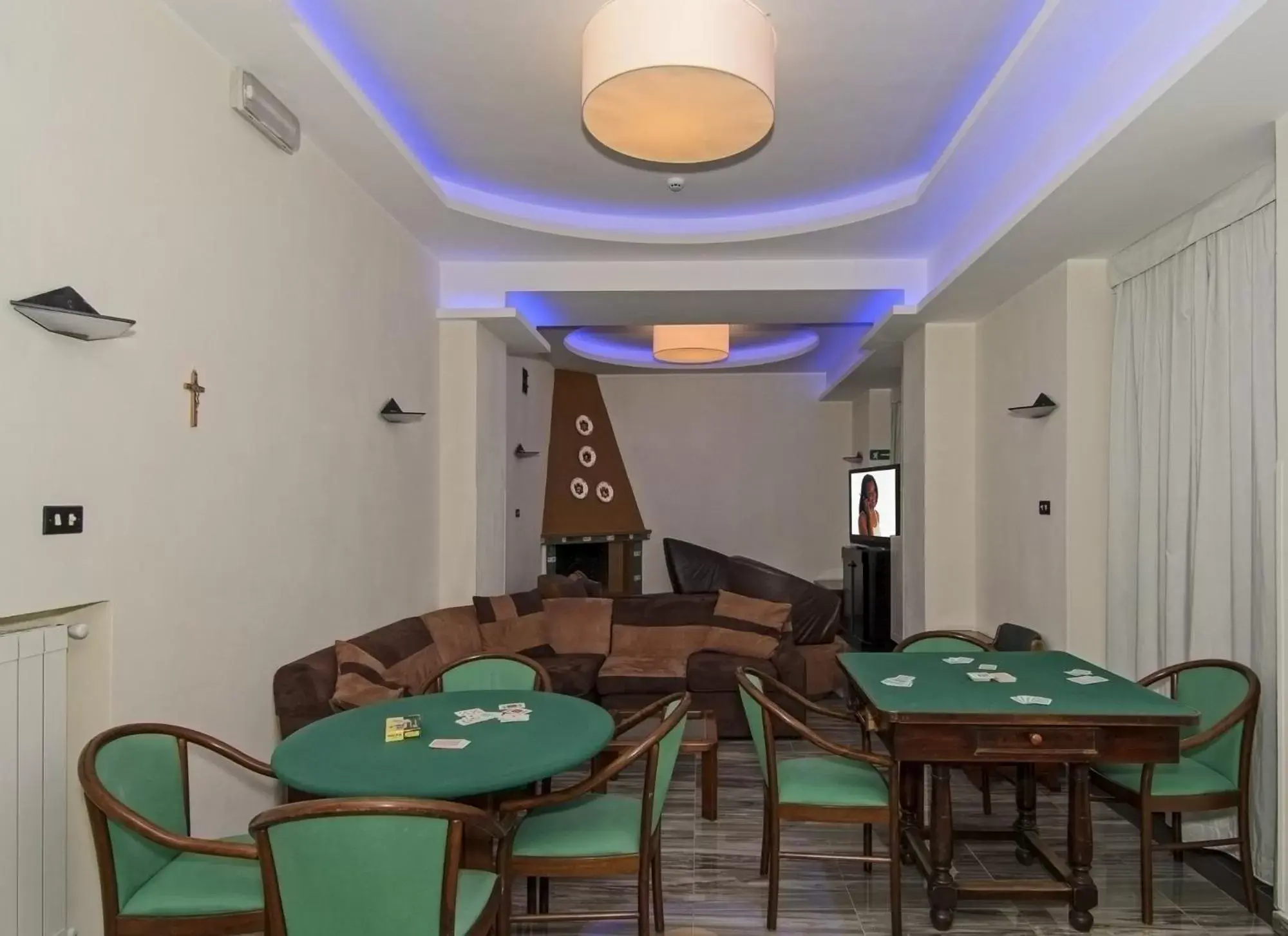 Game Room, Dining Area in Hotel Roma