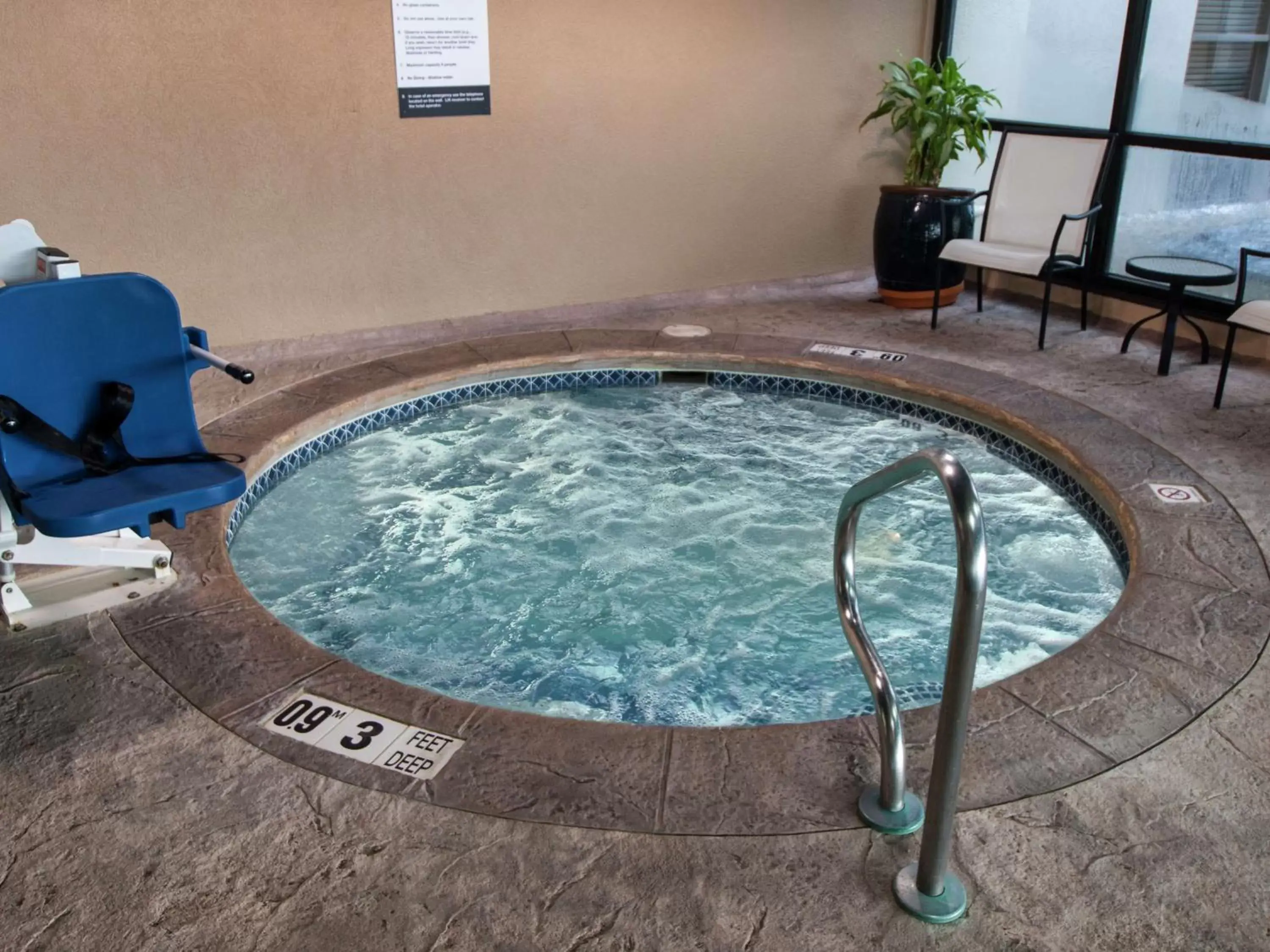 Sports, Swimming Pool in DoubleTree by Hilton Buffalo-Amherst