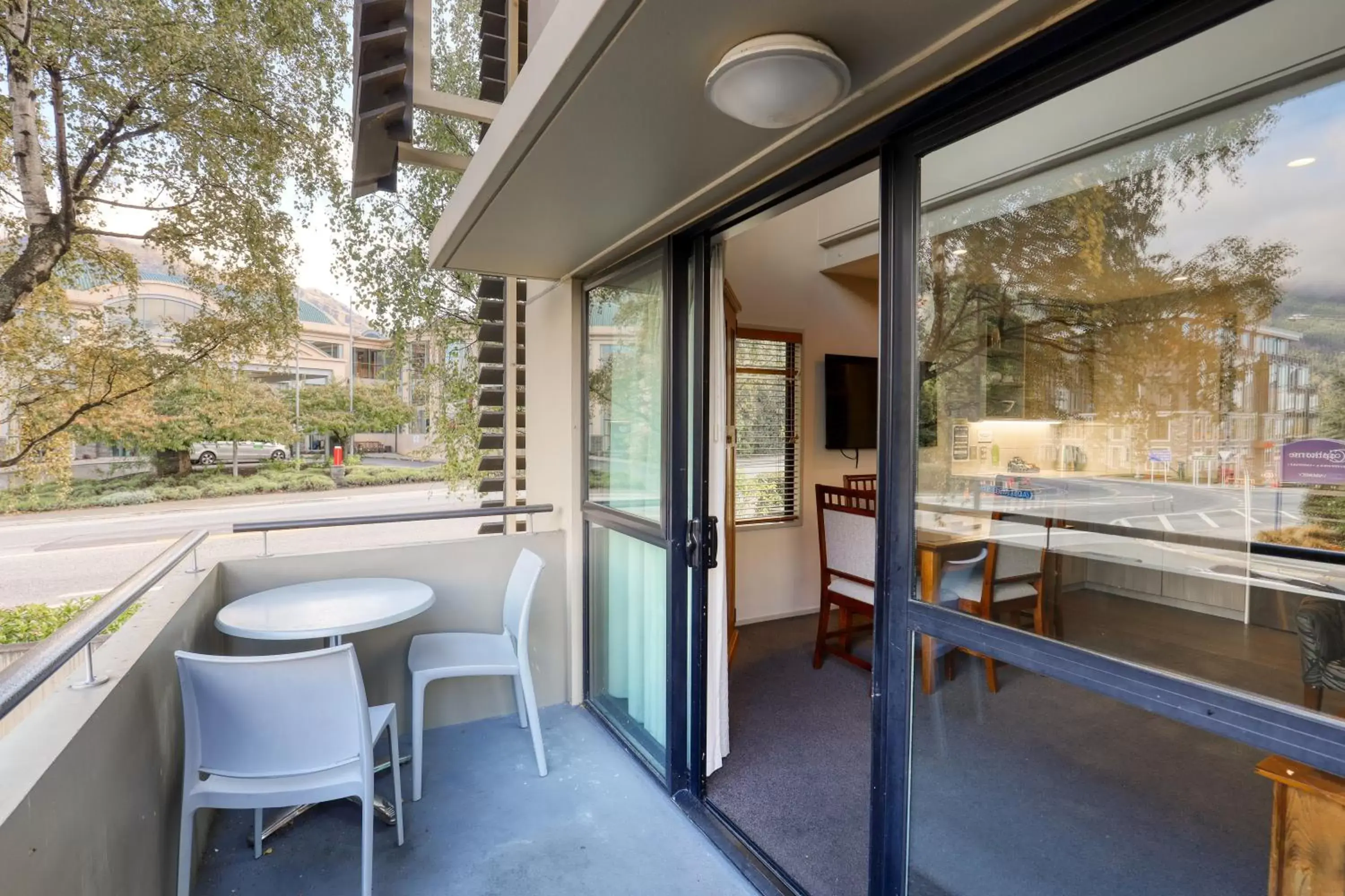 Patio, Balcony/Terrace in Garden Court Suites & Apartments