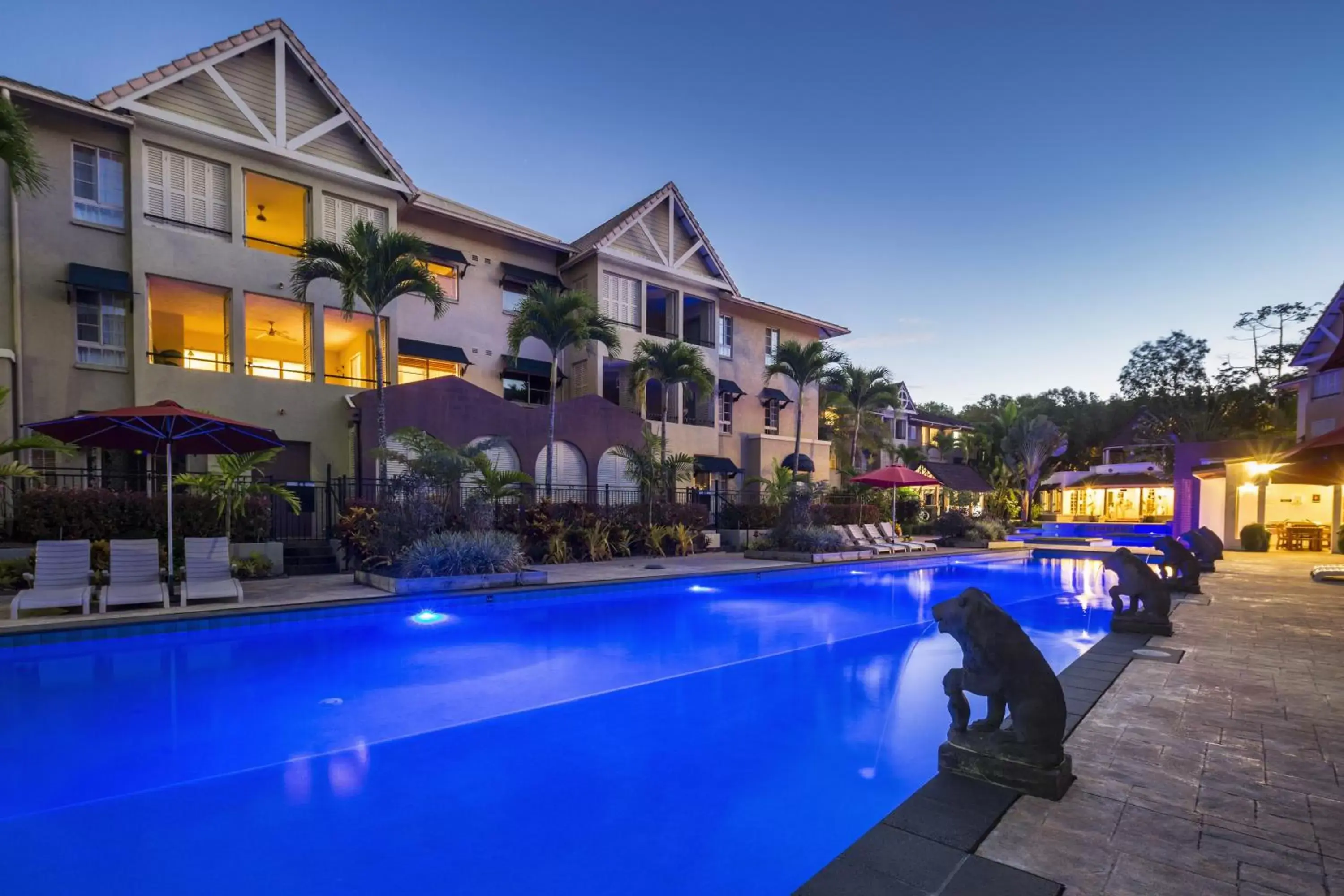 Swimming pool, Property Building in The Lakes Resort Cairns