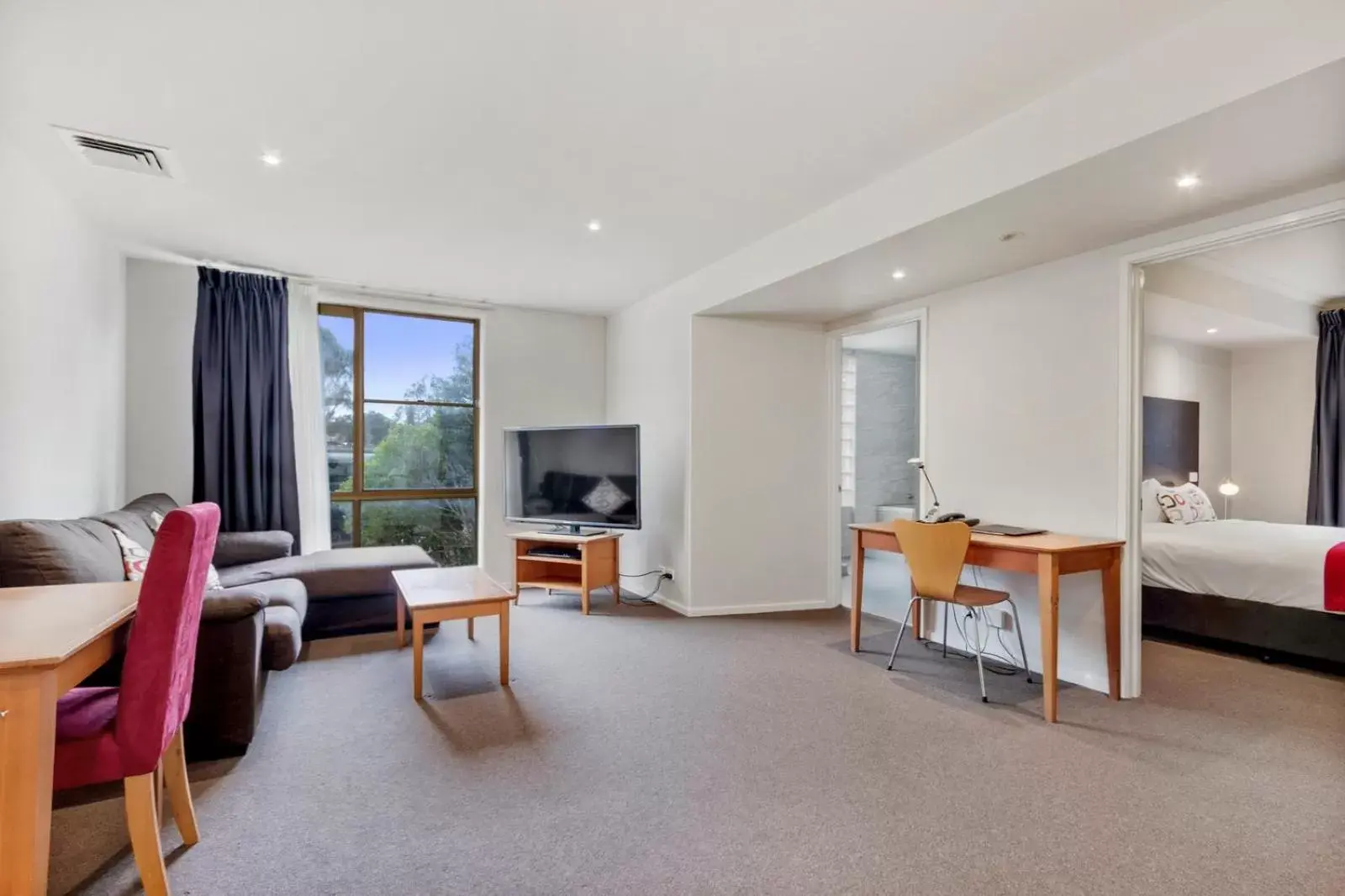 Seating Area in Knox International Hotel and Apartments