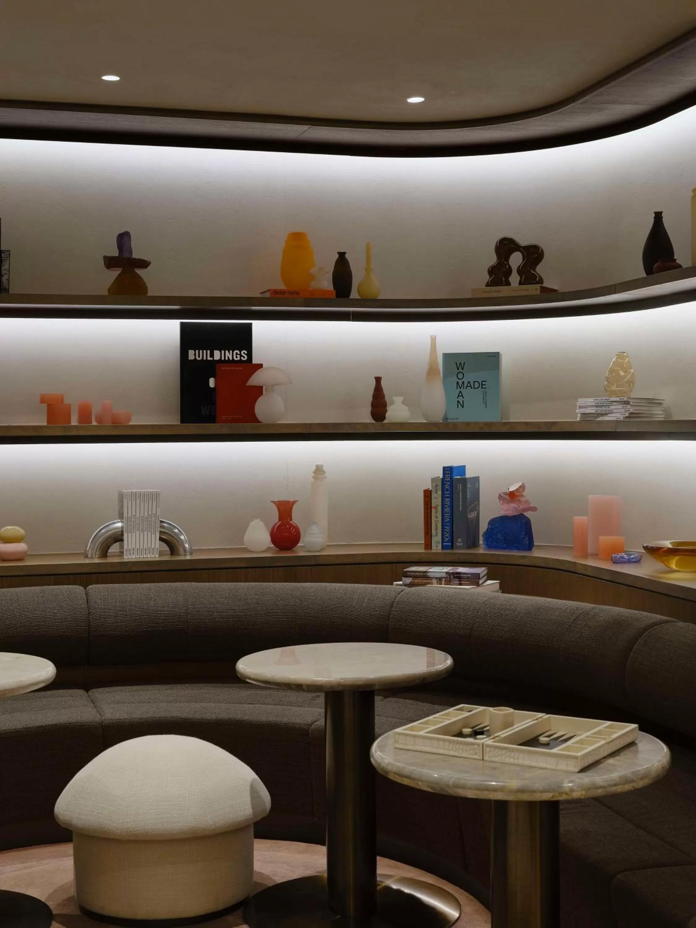 Lobby or reception in Vogue Hotel Montreal Downtown, Curio Collection by Hilton