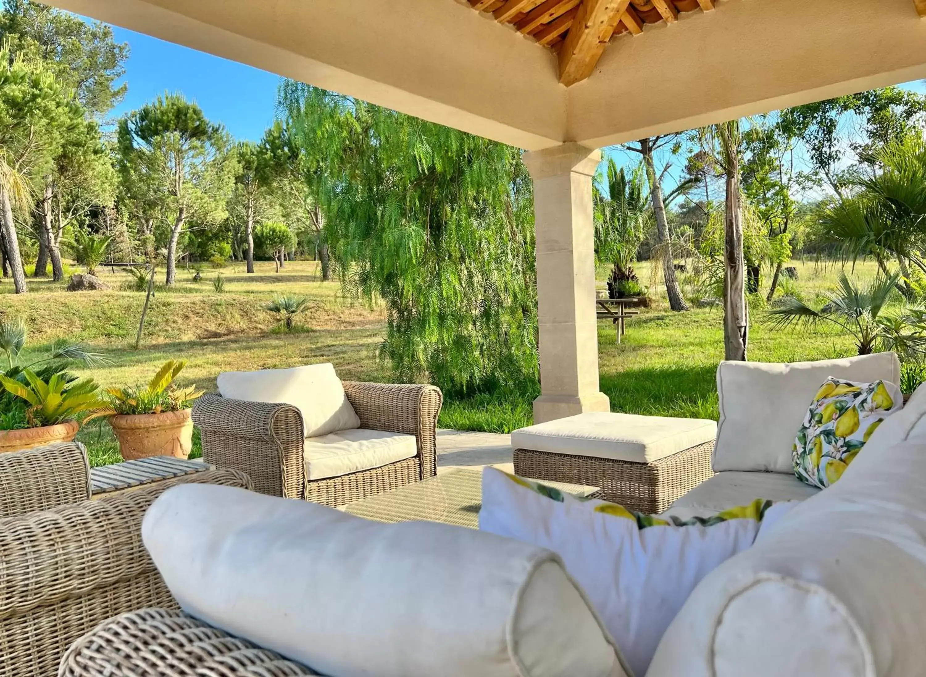 Patio in Villa La Source 83 - room close to St Tropez