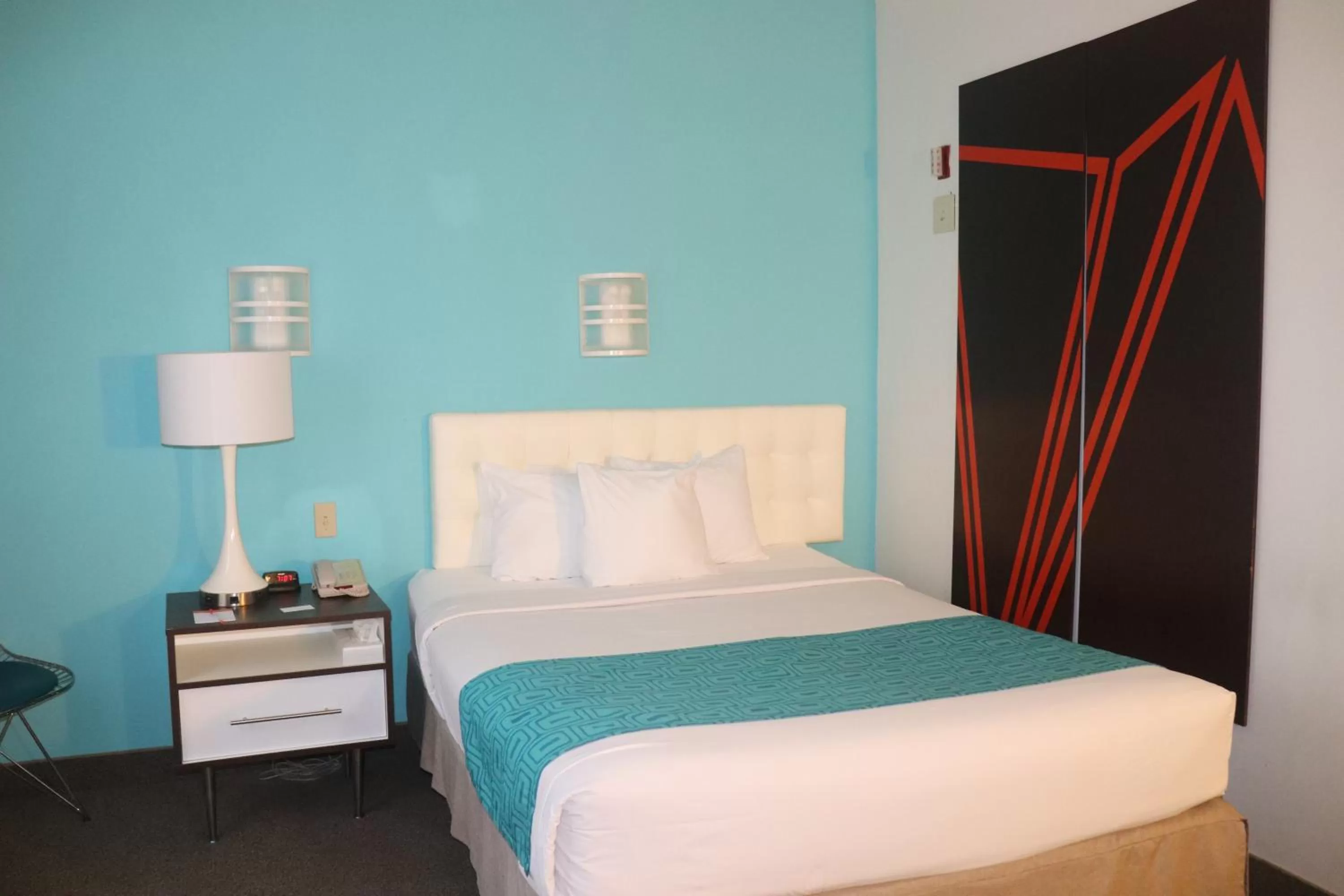 Bedroom, Bed in Howard Johnson by Wyndham Tifton GA I-75