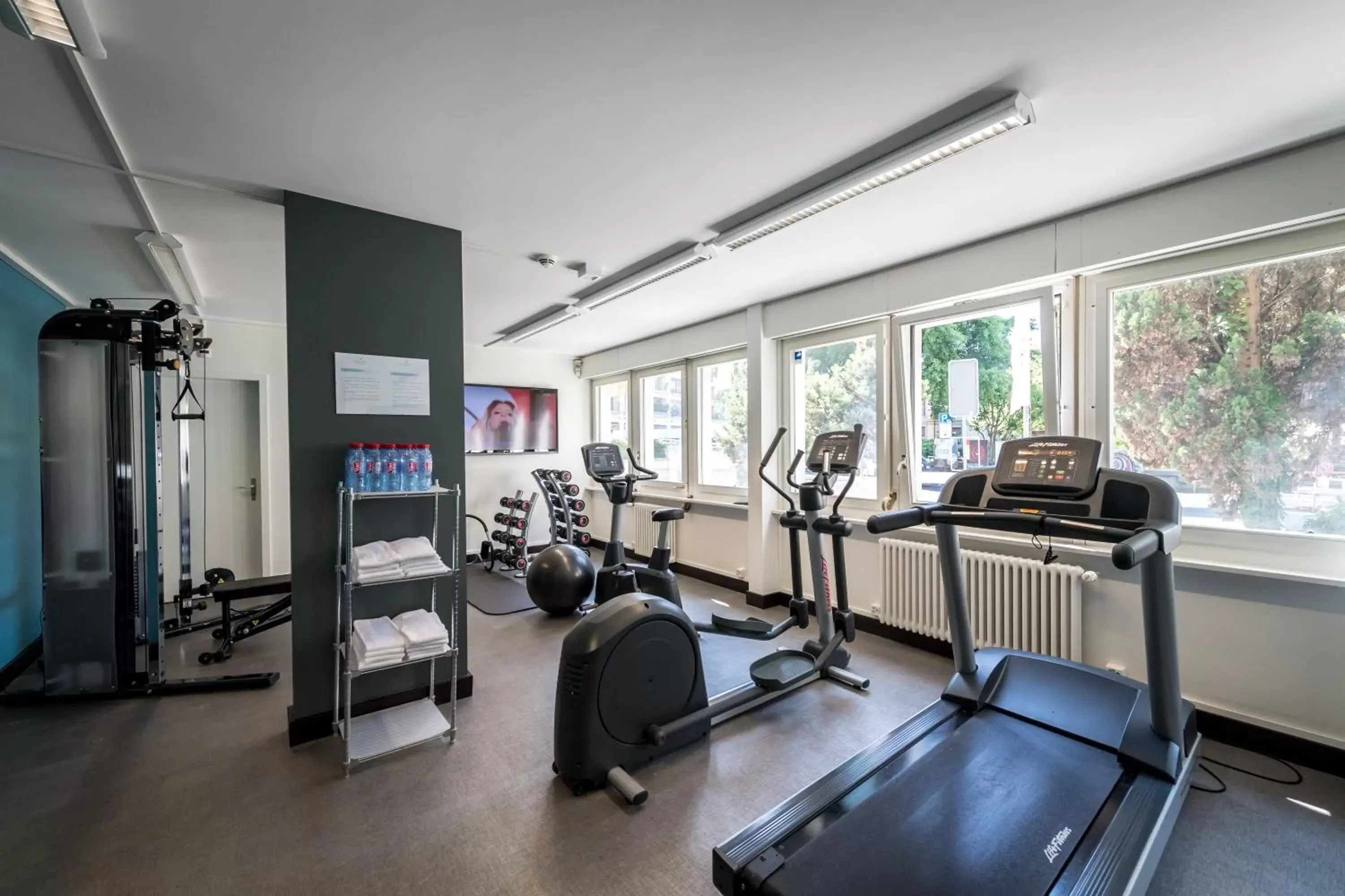 Fitness centre/facilities, View in Eurotel Montreux