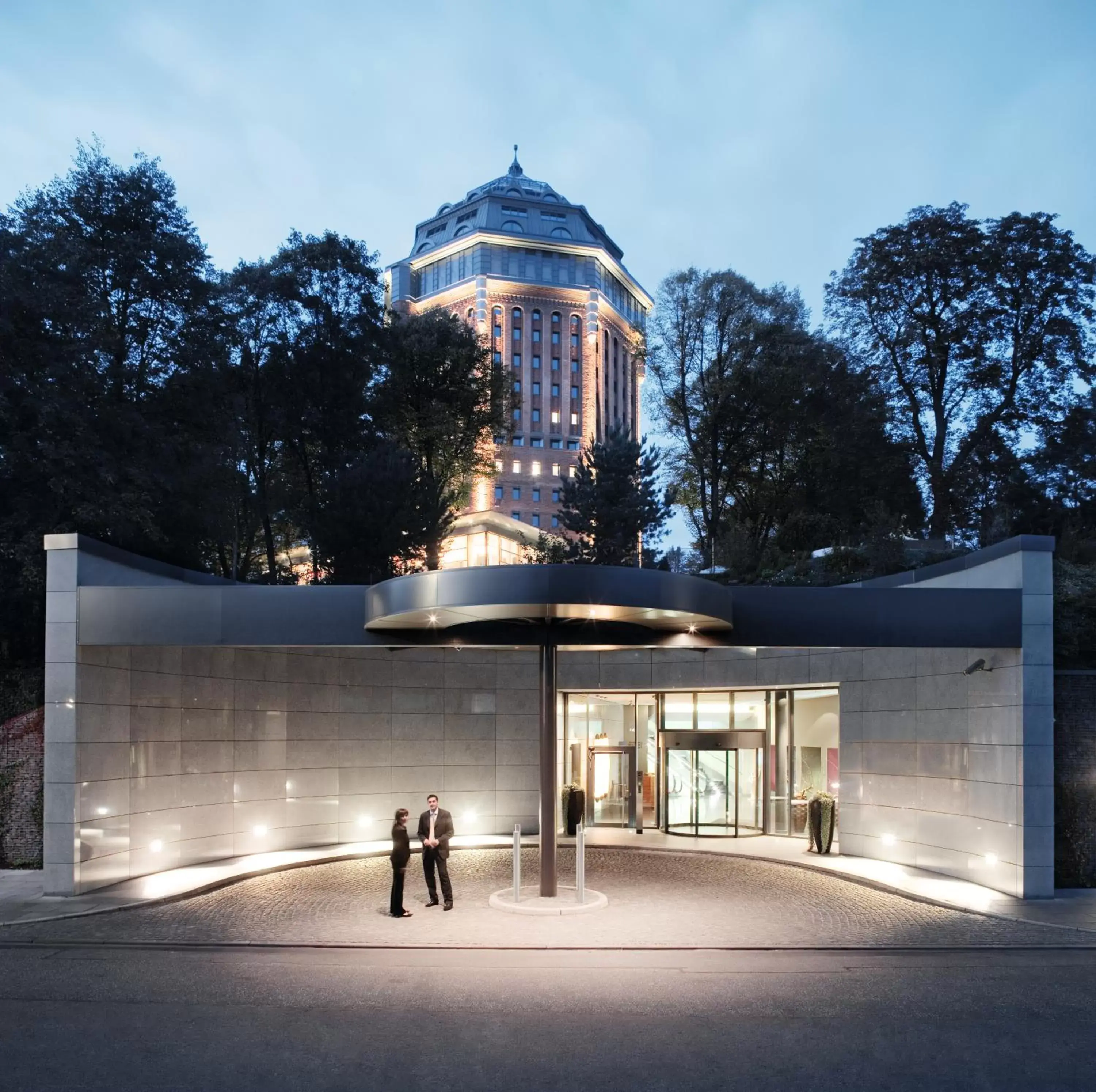 Facade/entrance in MÖVENPICK Hotel Hamburg City Facade/entrance in MÖVENPICK Hotel Hamburg City