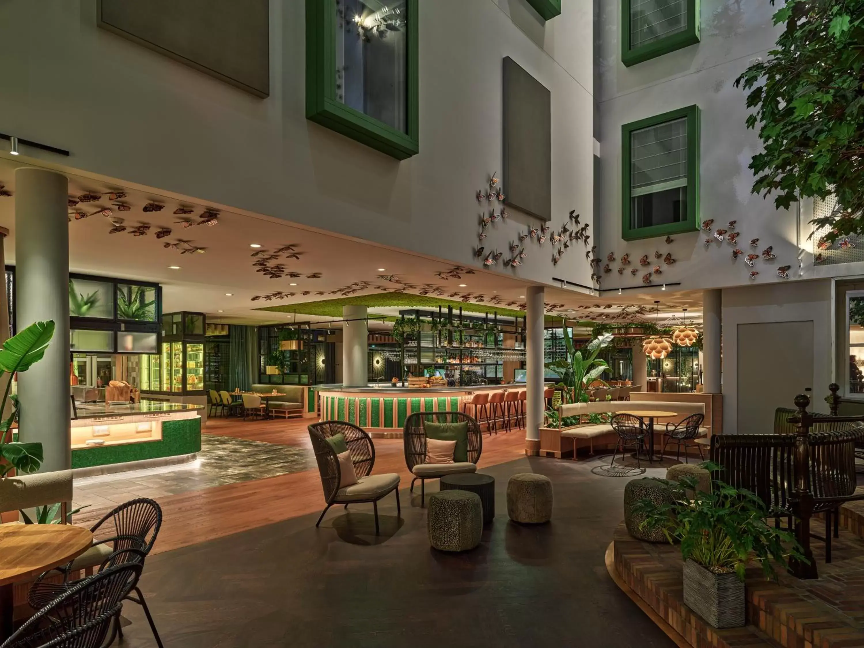 Restaurant/places to eat in voco The Hague by IHG Restaurant/places to eat in voco The Hague by IHG