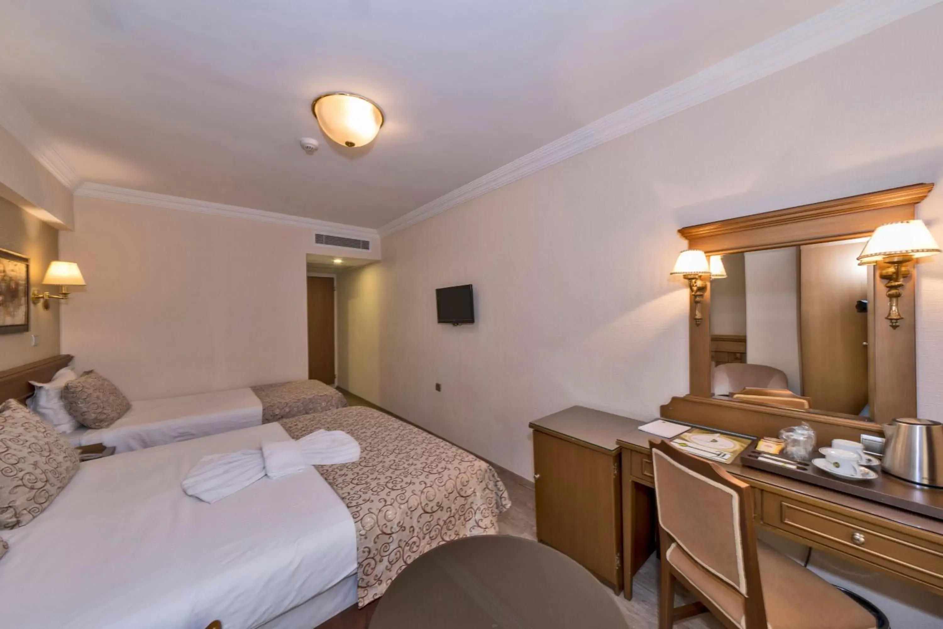 Bedroom, Bed in Laleli Gonen Hotel