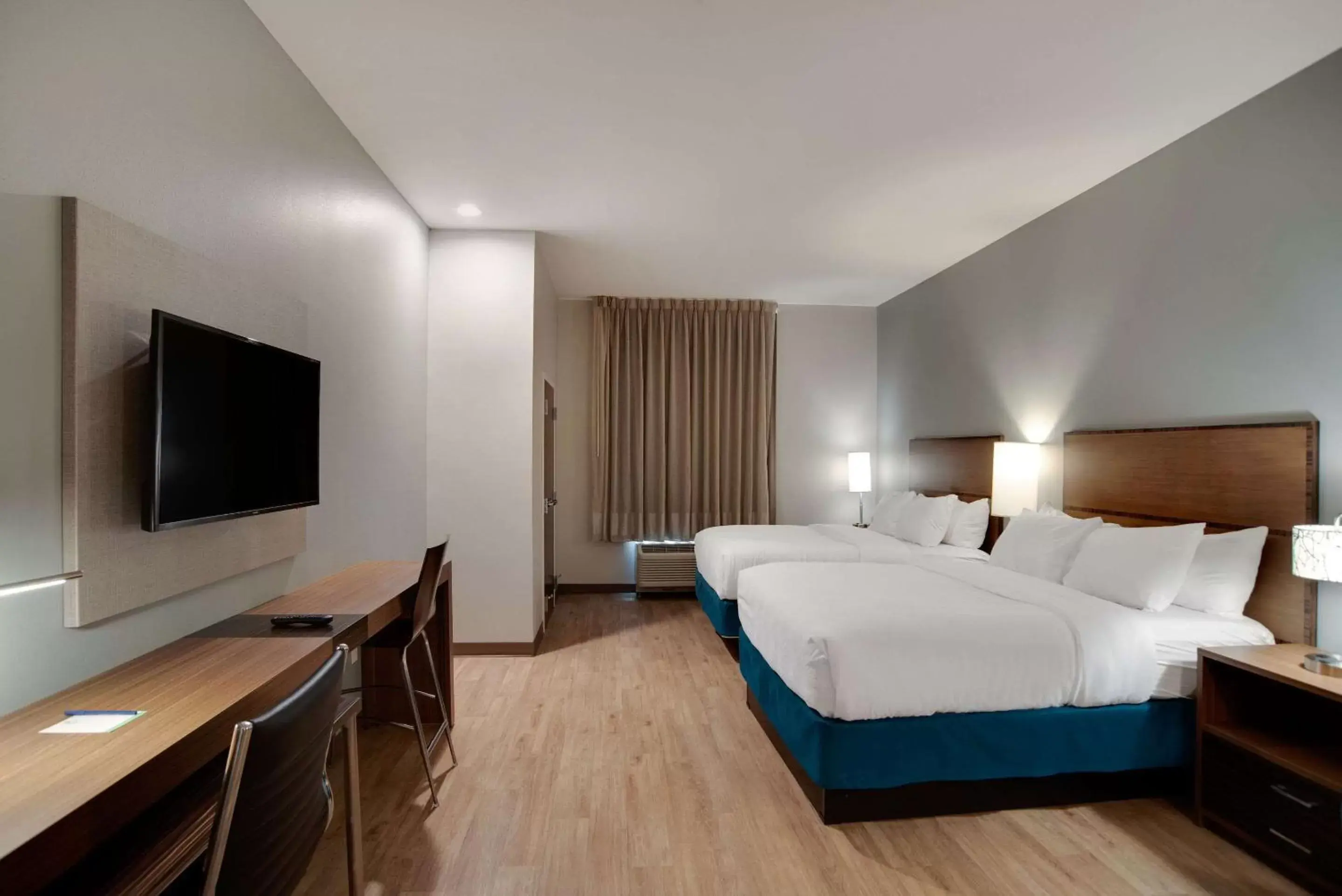 Bedroom, Bed in MainStay Suites Carlisle - Harrisburg Bedroom, Bed in MainStay Suites Carlisle - Harrisburg