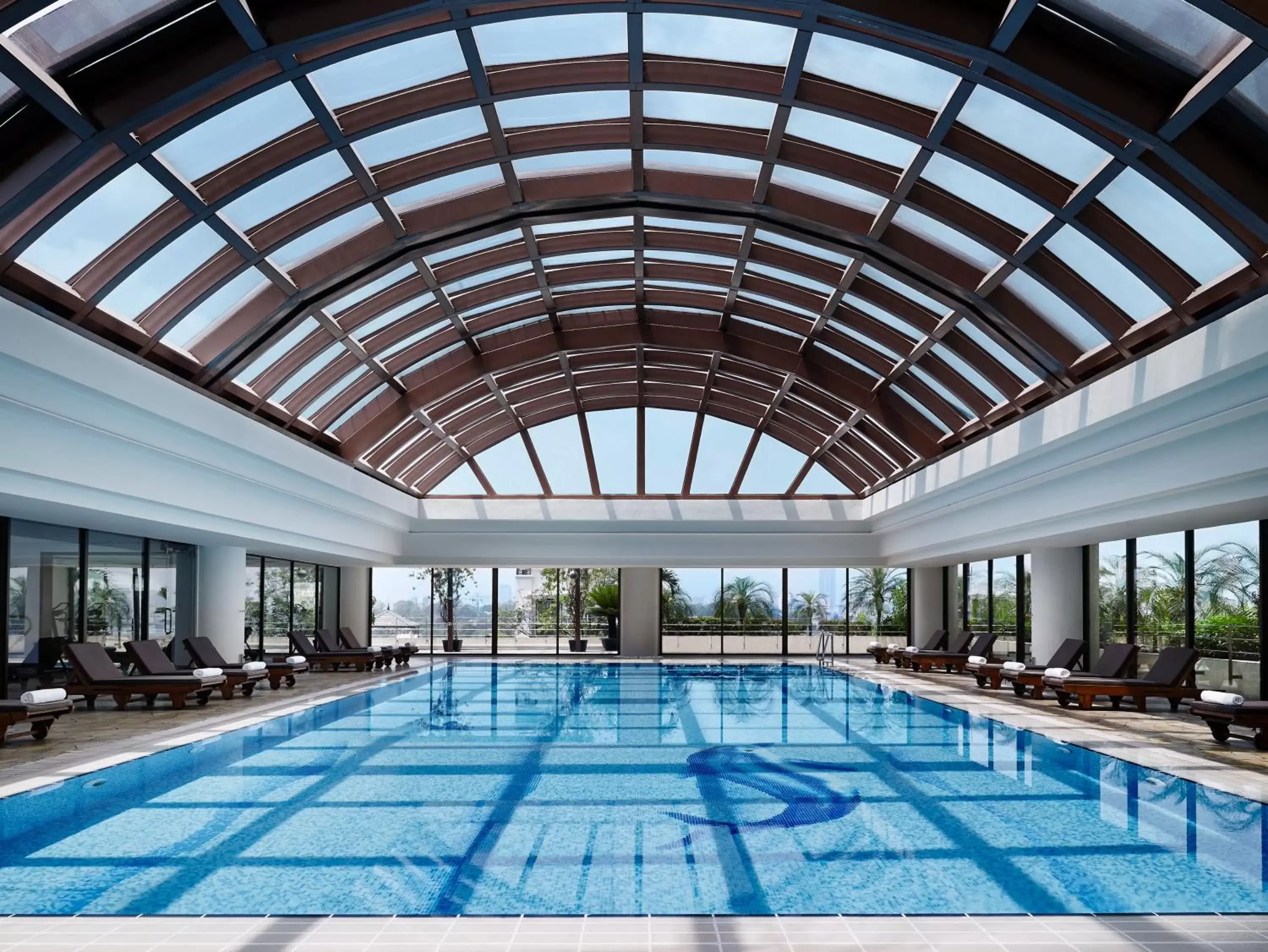 Swimming Pool in Pan Pacific Hanoi