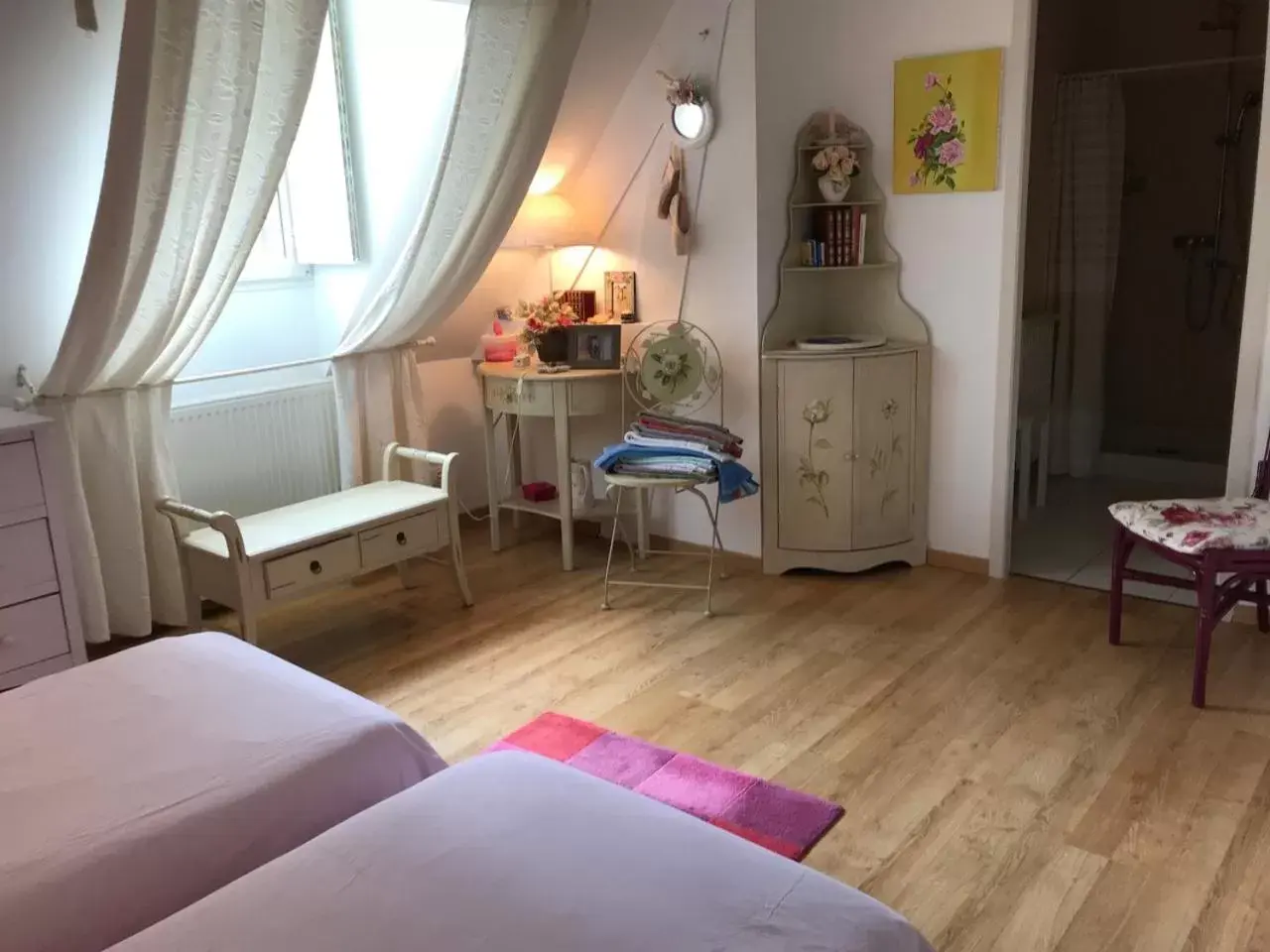 Bed, Seating Area in La Maison du Parc