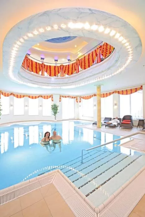 Swimming pool in Wellness Privathotel Post an der Therme
