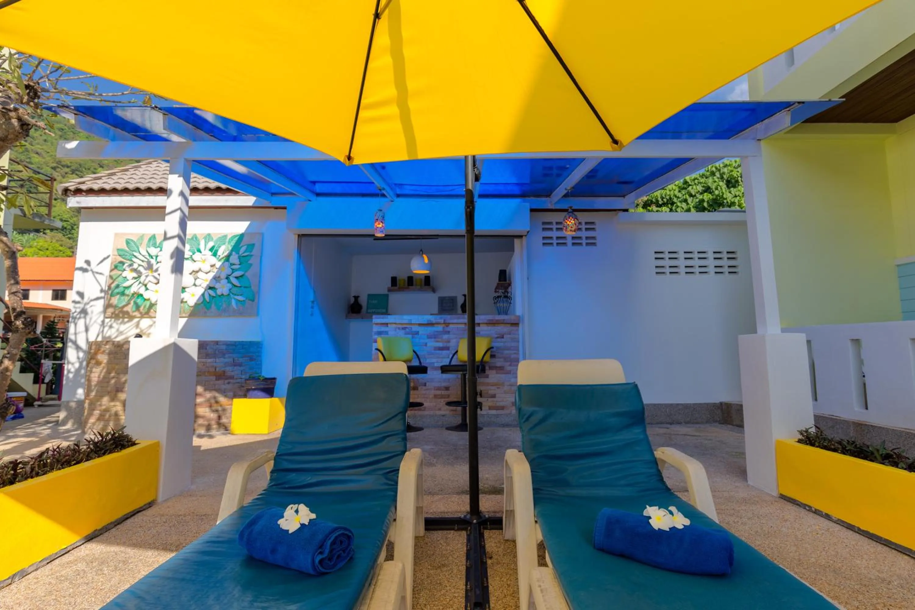 Lounge or bar in Baan Chaylay Resort Karon