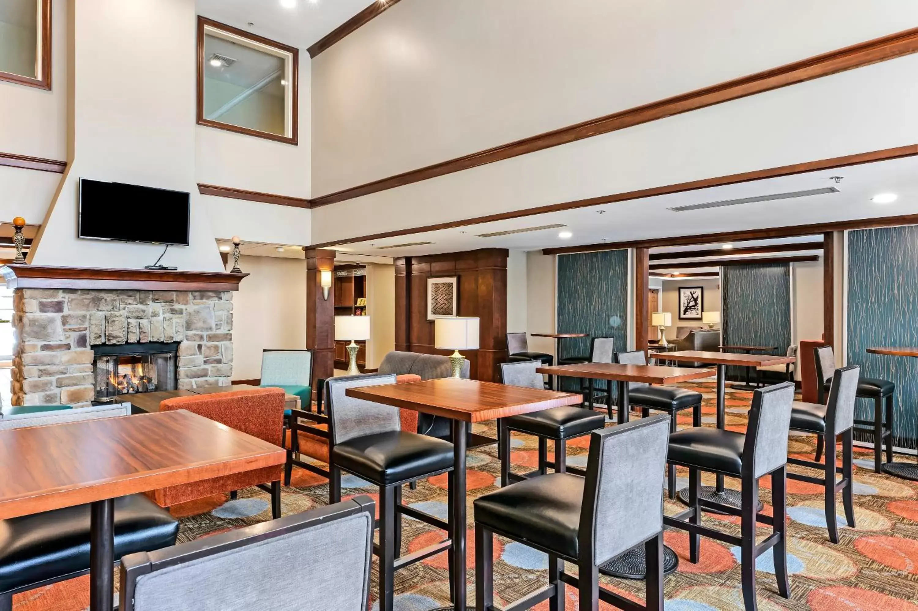 Breakfast, Restaurant/Places to Eat in Staybridge Suites-Philadelphia/Mount Laurel, an IHG Hotel
