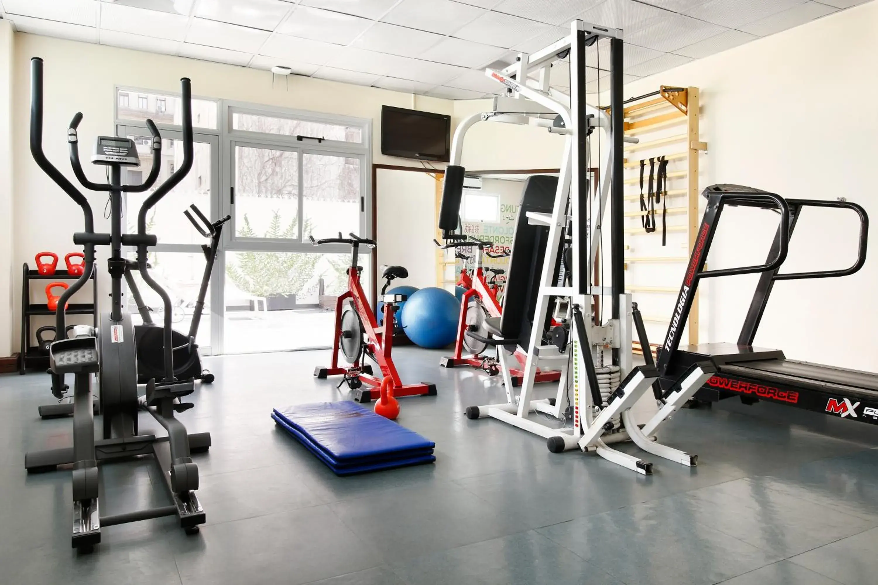 Fitness centre/facilities, Fitness Center/Facilities in Americas Towers Hotel