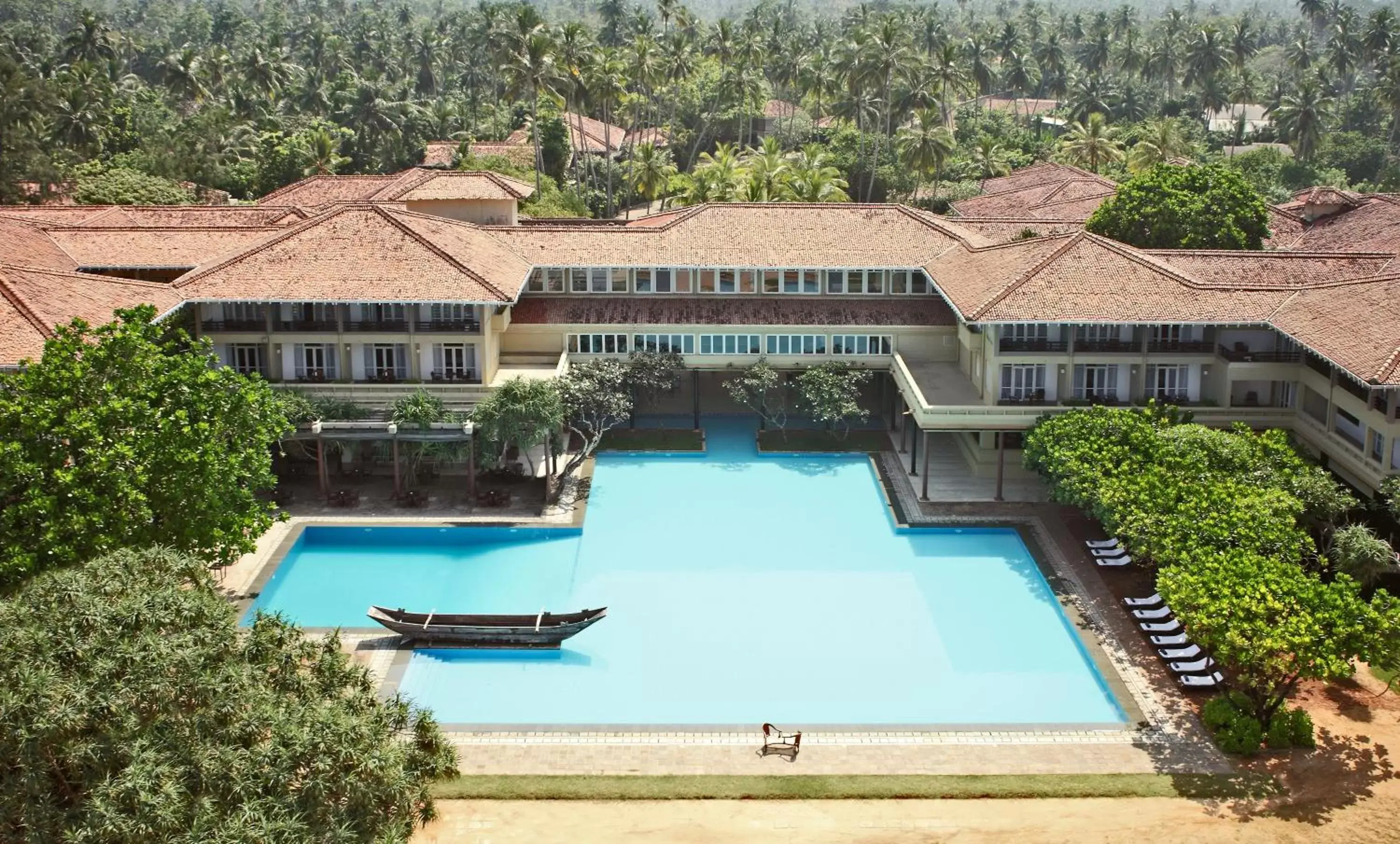 Facade/entrance, Pool View in Heritance Ahungalla