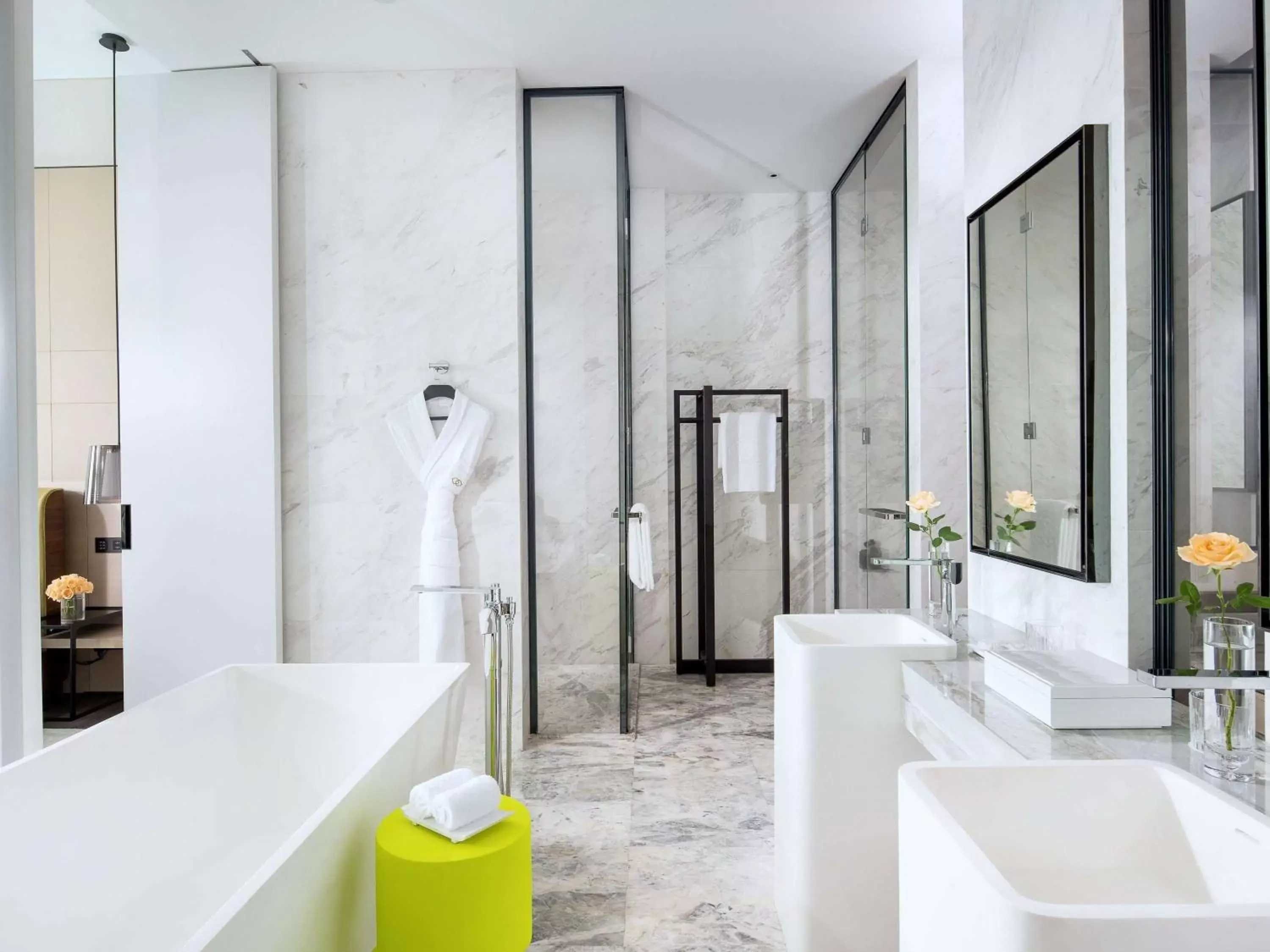 Photo of the whole room, Bathroom in Sofitel Foshan Shunde- Near Louvre International Furniture Exhibition Center