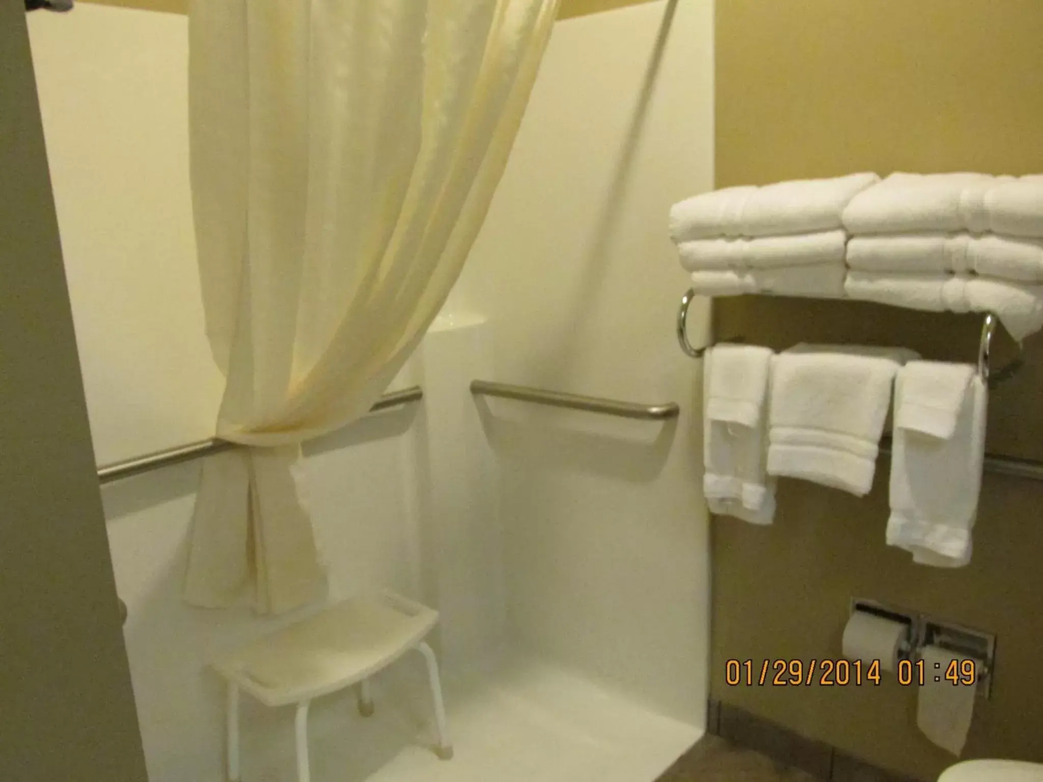 King Room - Disability Access in Parkwood Inn & Suites