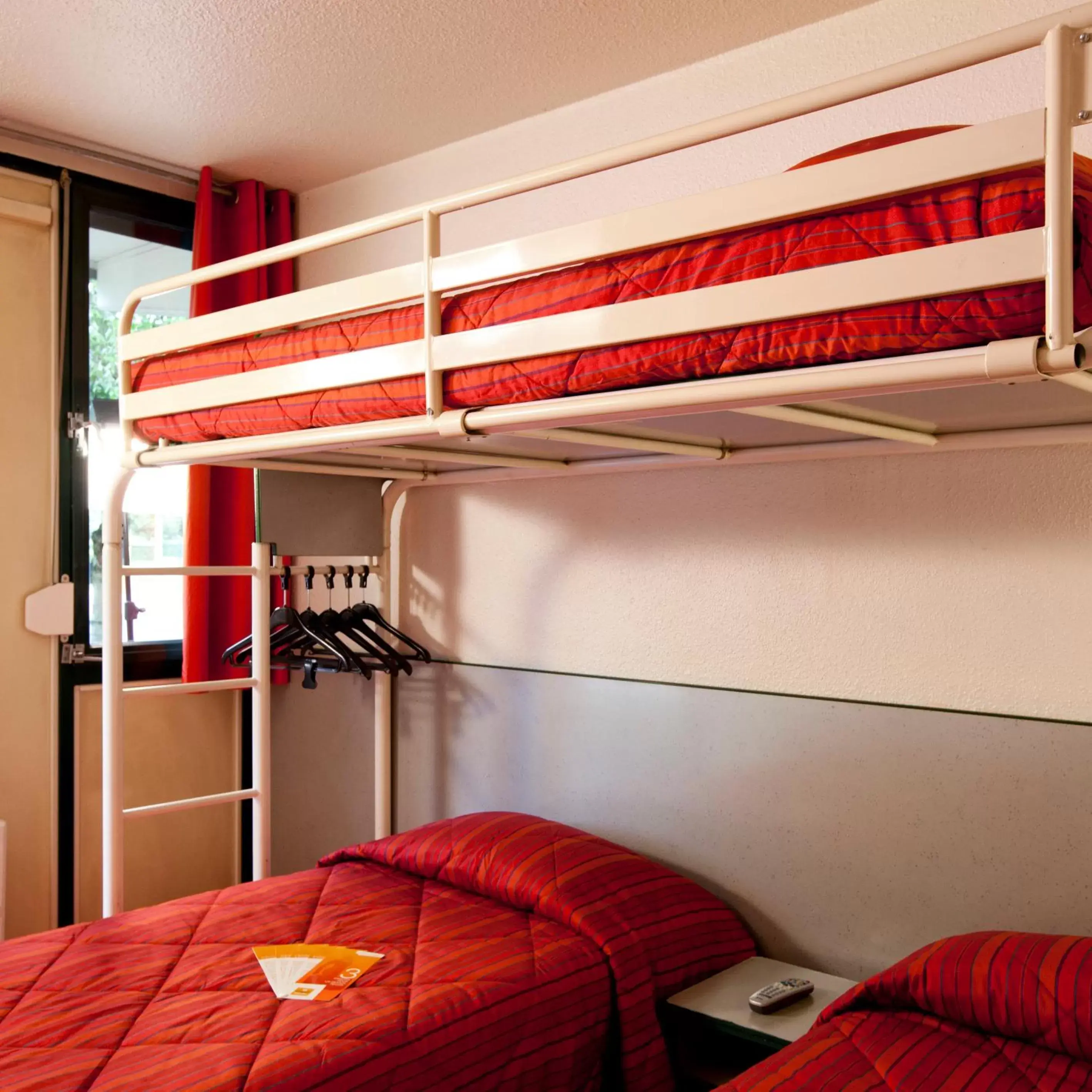 Bed, Bunk Bed in Premiere Classe Brive La Gaillarde Ouest