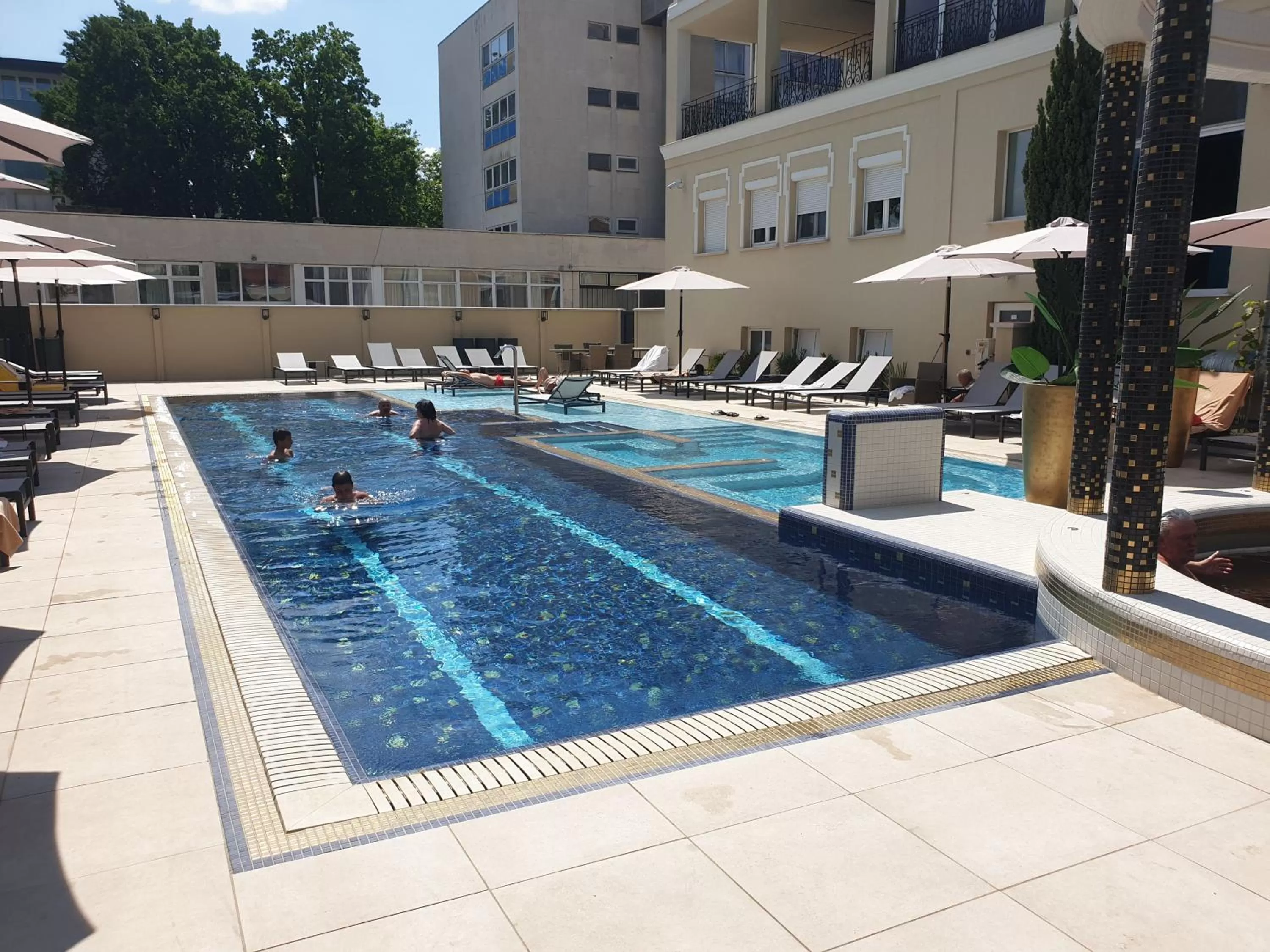 Property building in Hotel Aurum