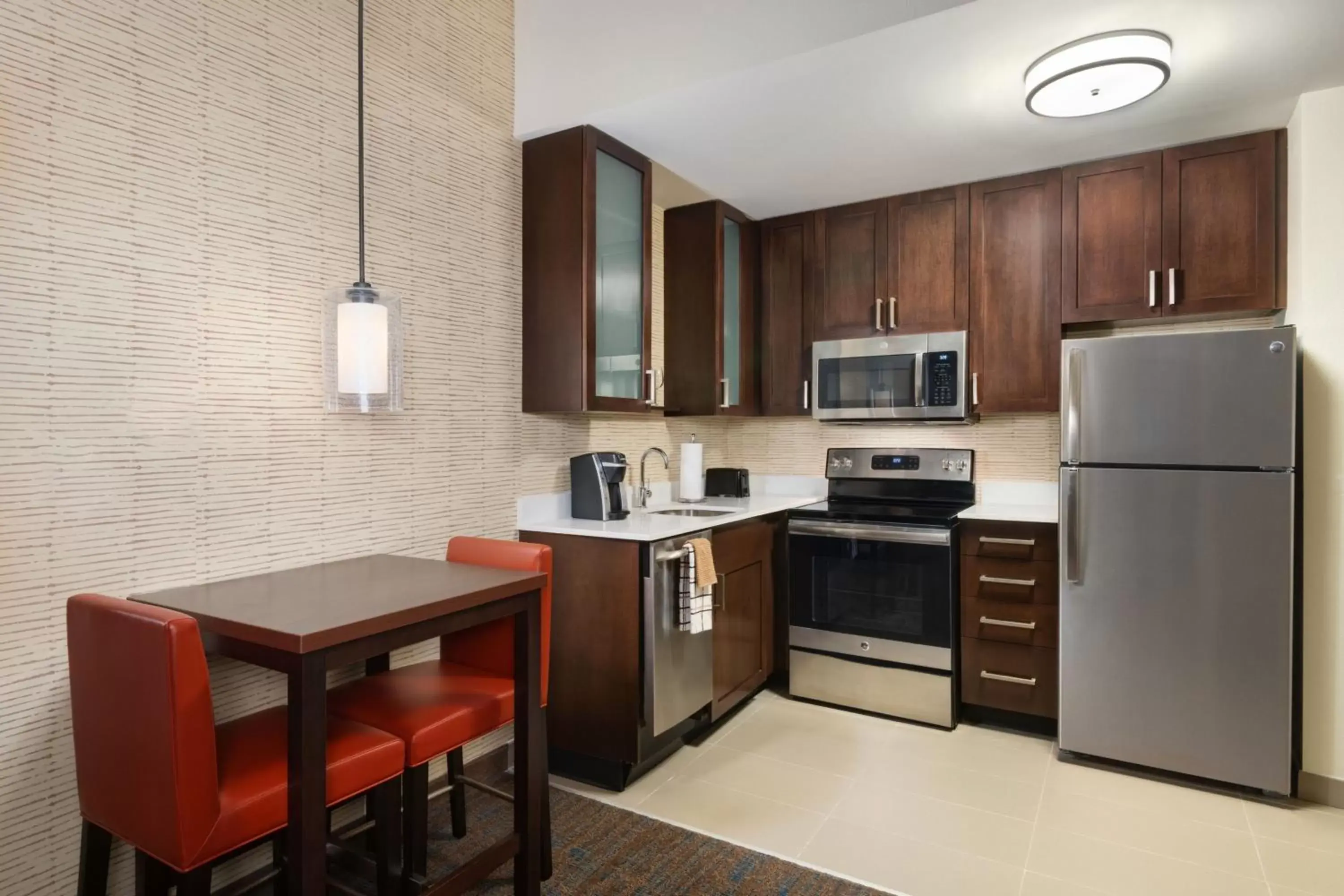 Kitchen or kitchenette, Kitchen/Kitchenette in Residence Inn by Marriott Spartanburg Westgate