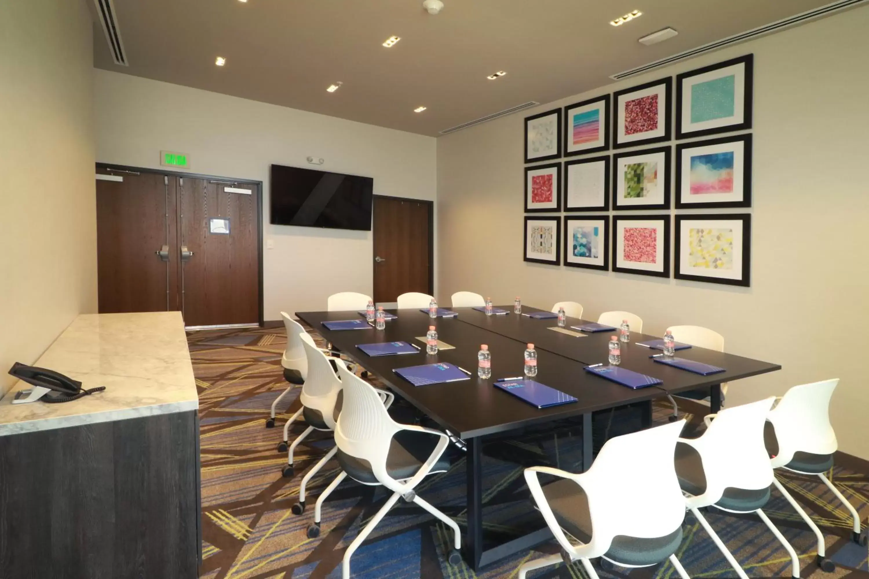 Business facilities in Holiday Inn Express - Monterrey - Fundidora, an IHG Hotel