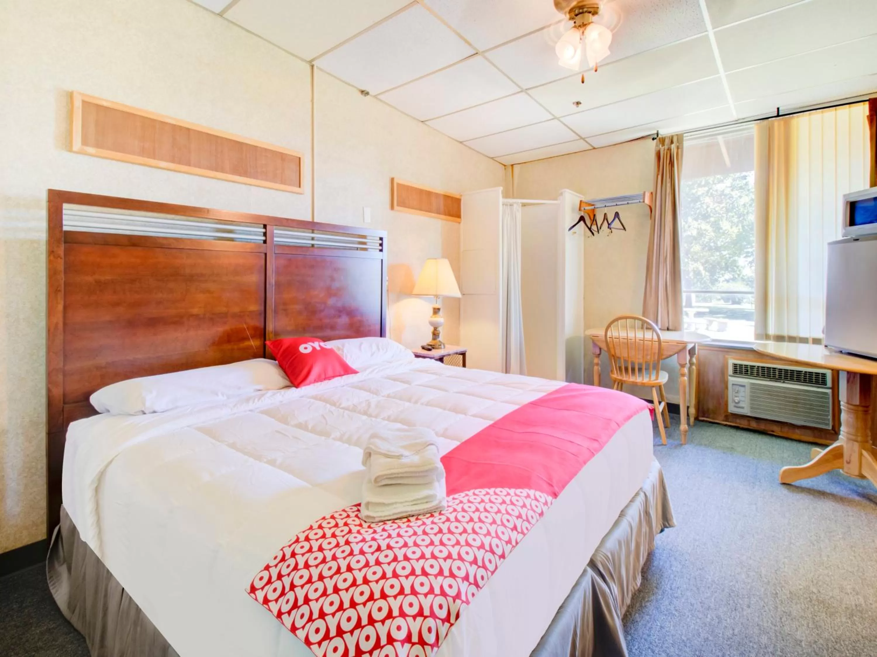 King Room in OYO Hotel Drumright I-44 OK