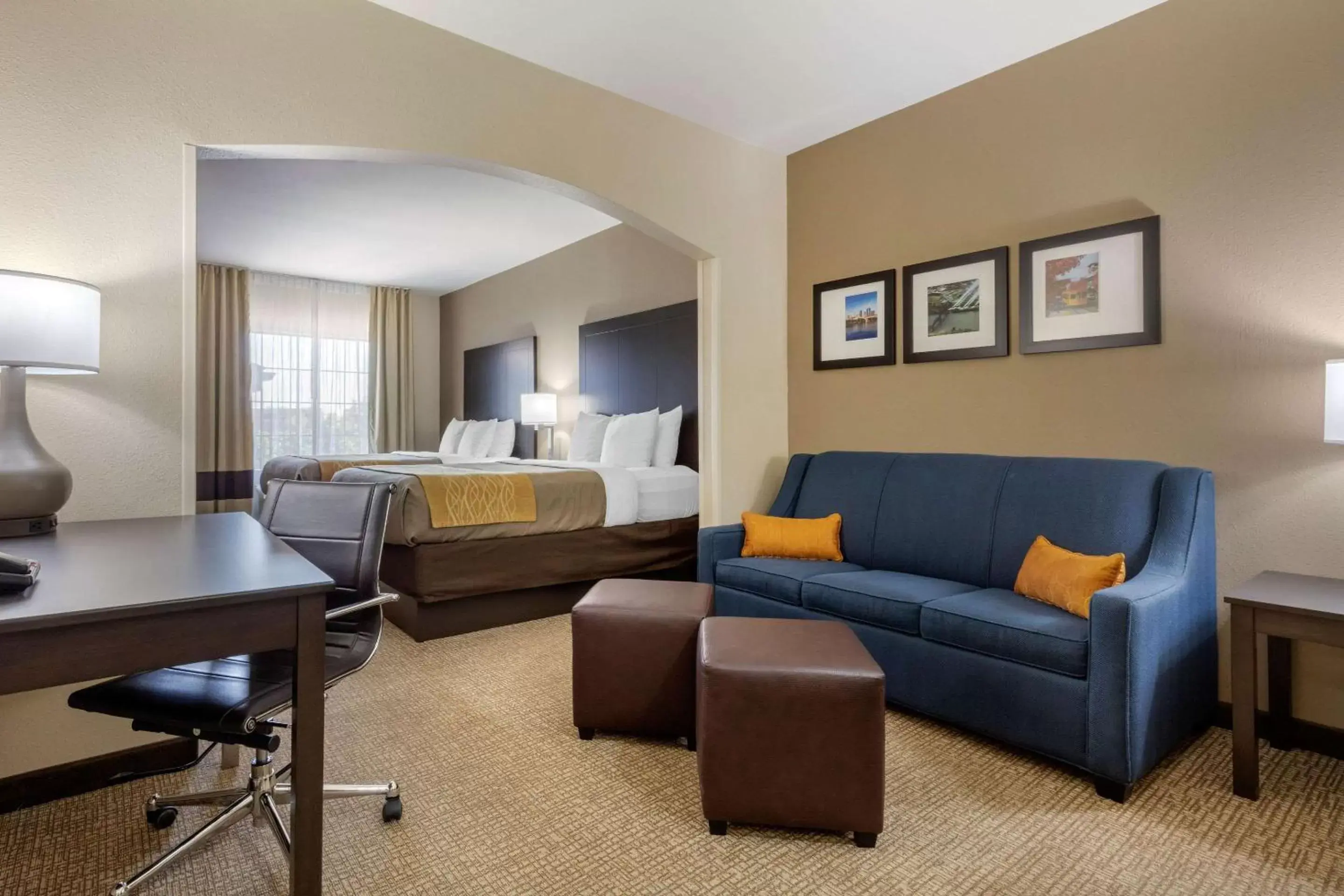 Photo of the whole room, Seating Area in Comfort Inn & Suites North Little Rock McCain Mall